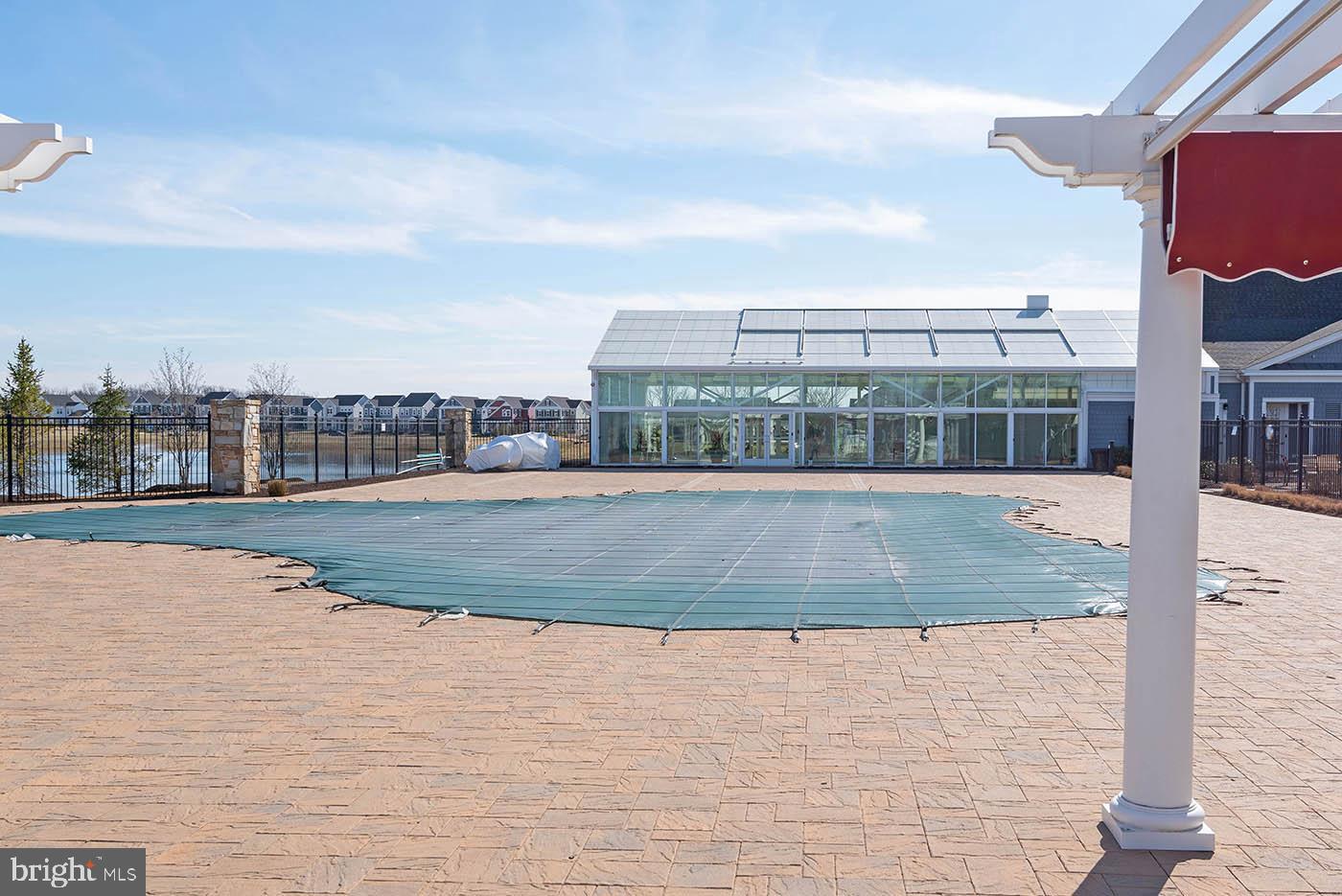 TWO RIVERS - Residential