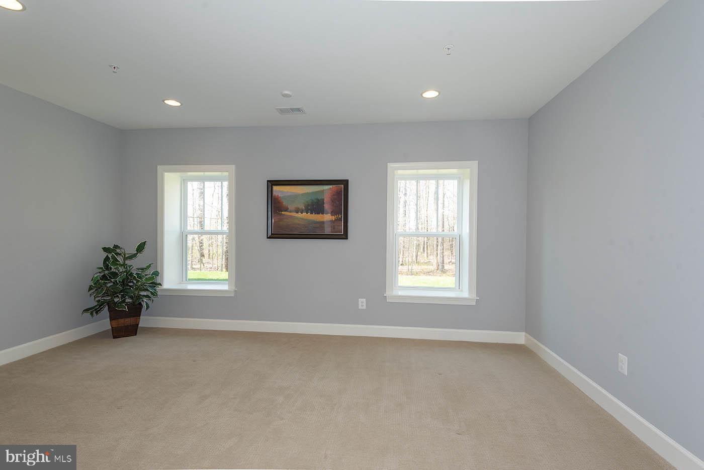 TWO RIVERS - Residential