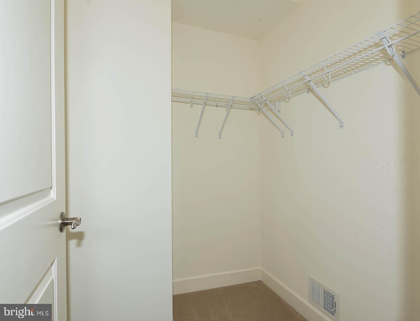 TWO RIVERS - Residential