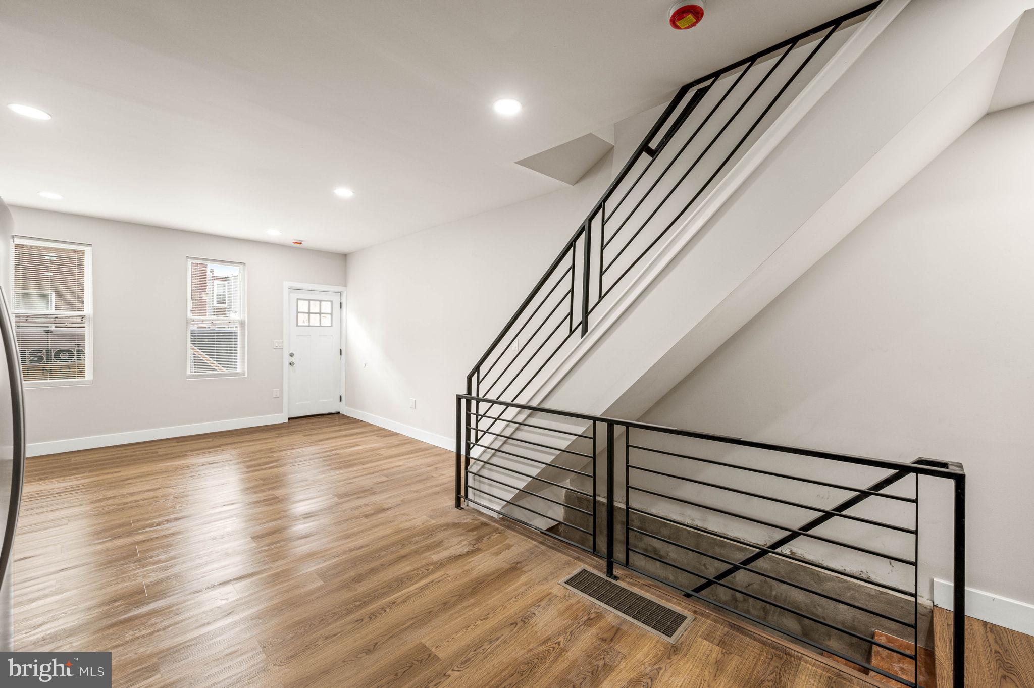 KENSINGTON - Residential