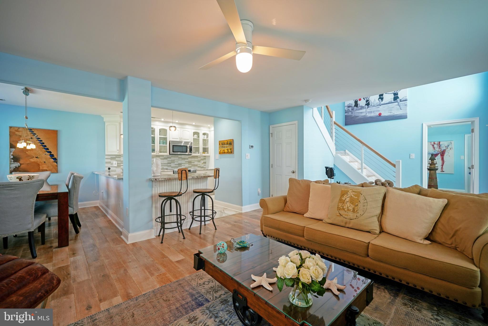 8 CAROLINE LANE