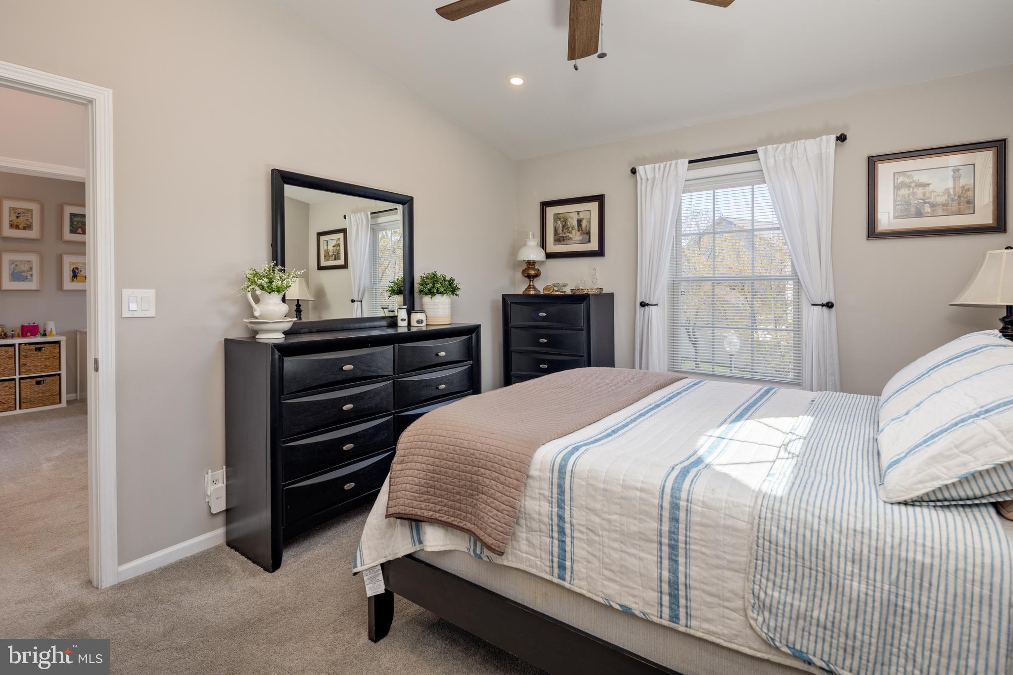 NEW COLONY VILLAGE - Residential