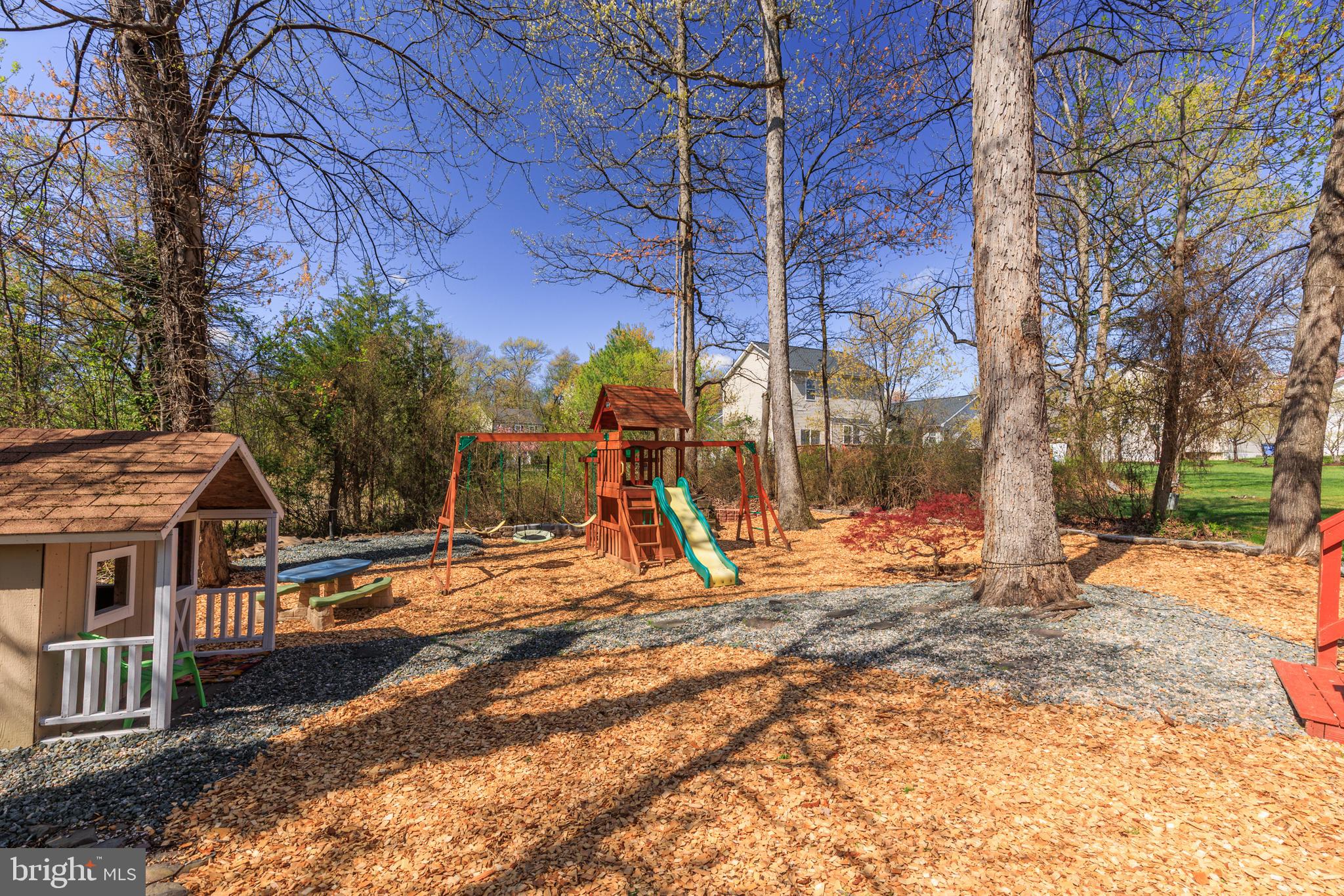 NEW COLONY VILLAGE - Residential