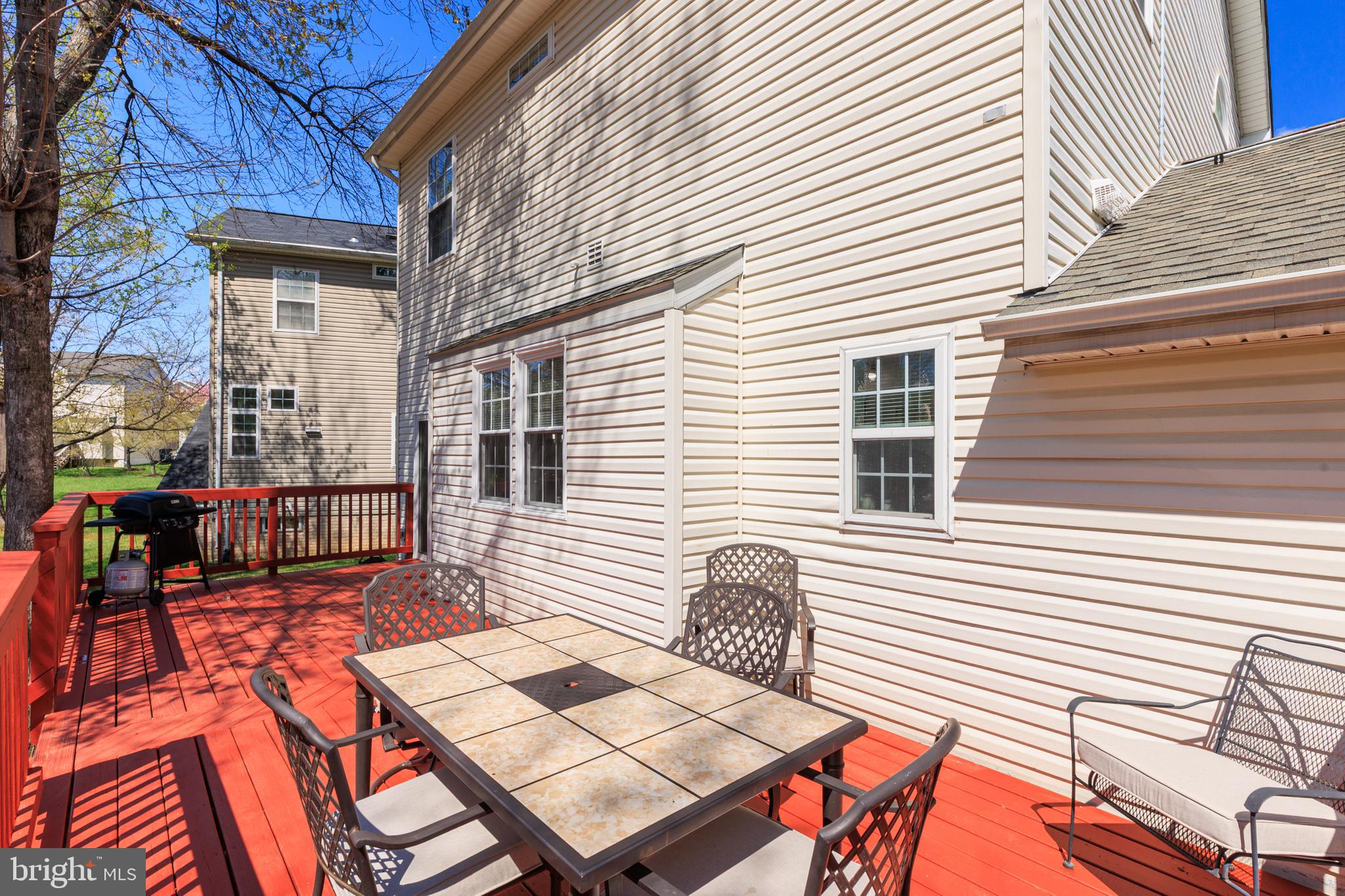 NEW COLONY VILLAGE - Residential