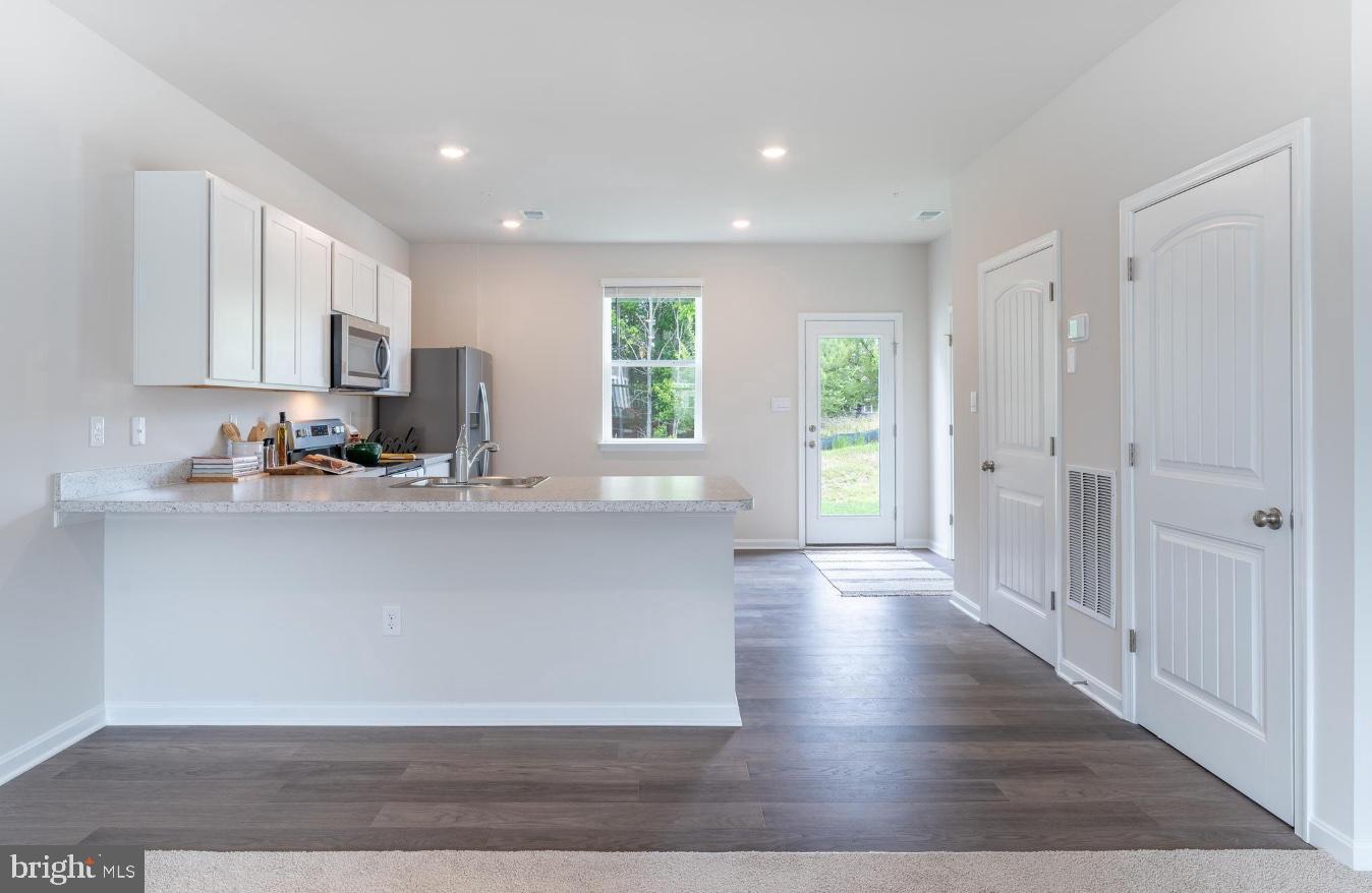 SASSAFRAS MEADOWS - Residential