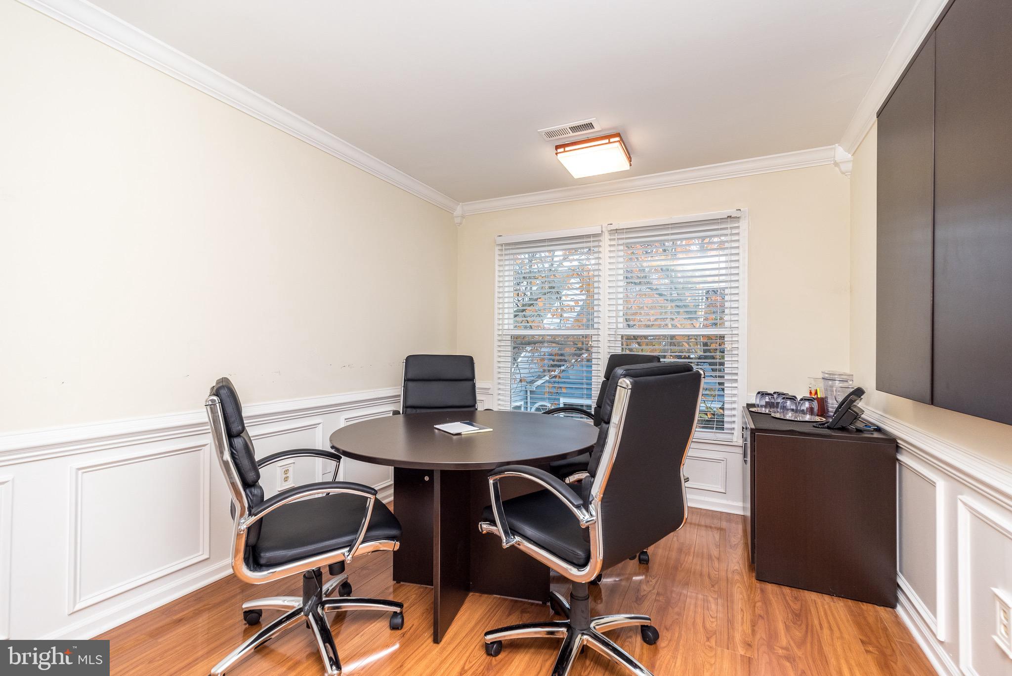 VICTORIAN COMMONS - Commercial Sale