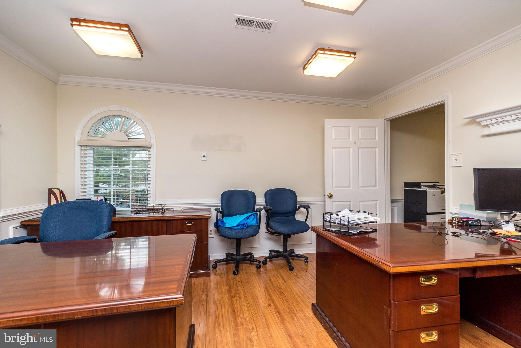 VICTORIAN COMMONS - Commercial Sale