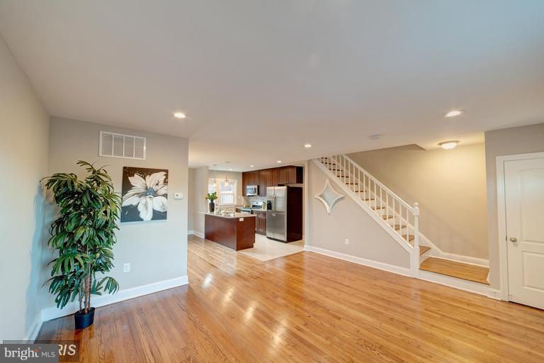 EDNOR GARDENS HISTORIC DISTRICT - Residential Lease