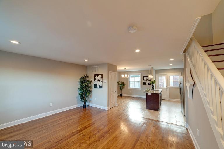 EDNOR GARDENS HISTORIC DISTRICT - Residential Lease