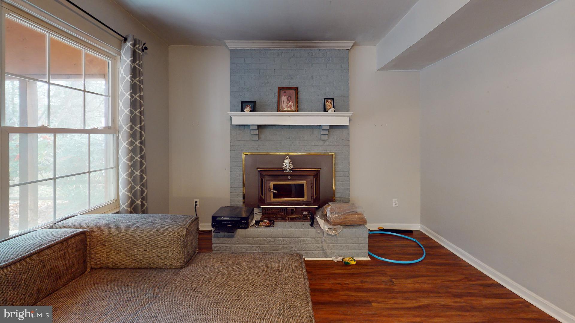 WESTLAKE VILLAGE - Residential