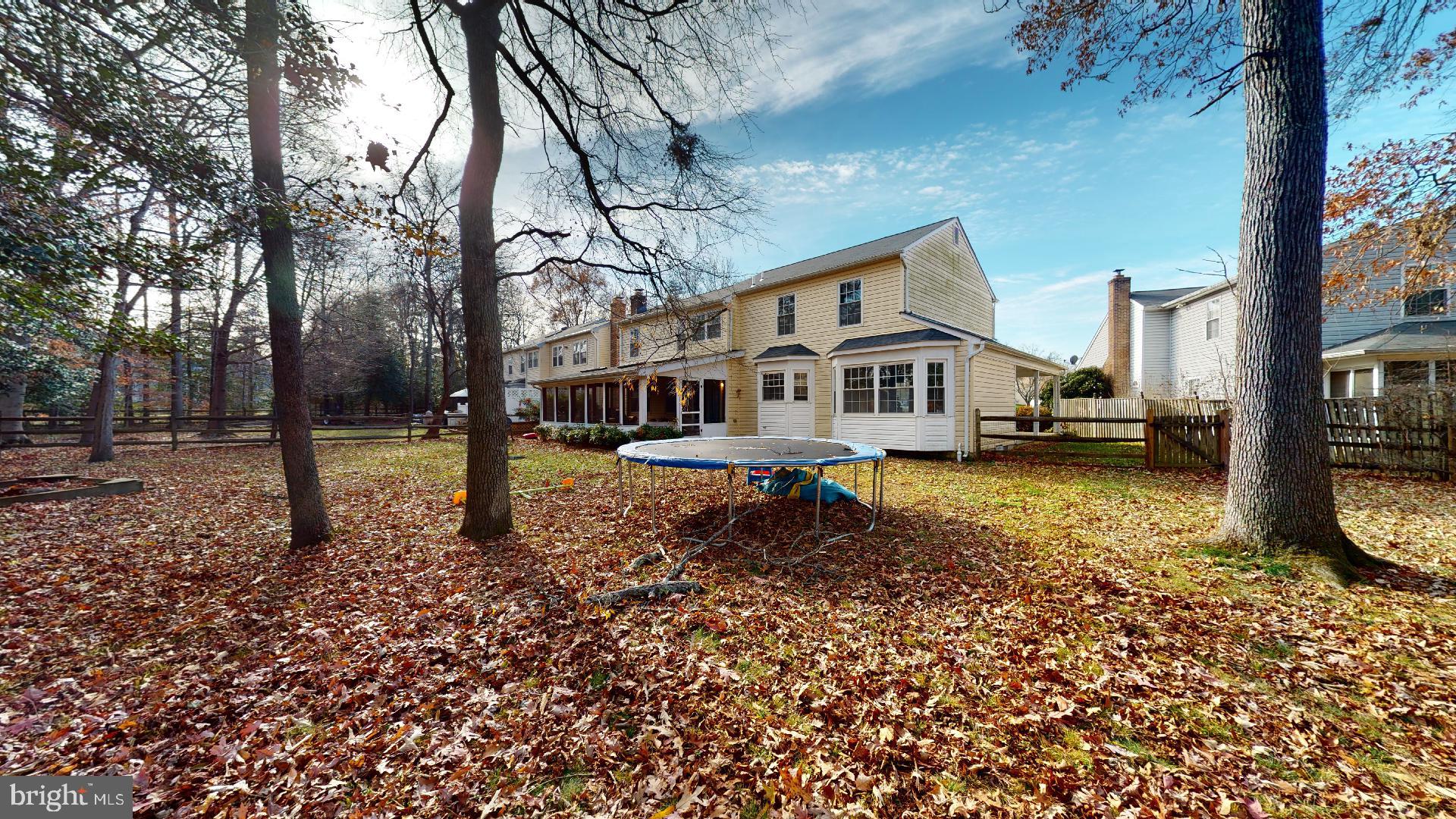 WESTLAKE VILLAGE - Residential