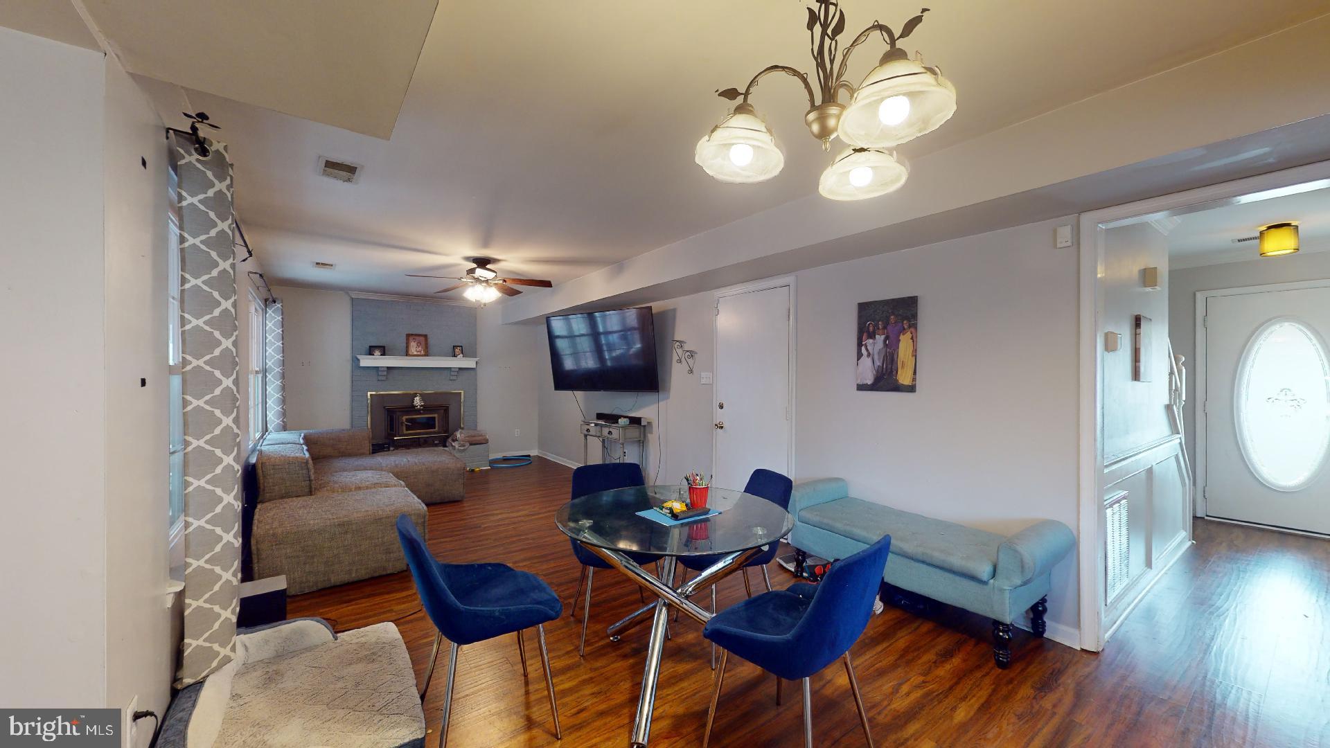 WESTLAKE VILLAGE - Residential