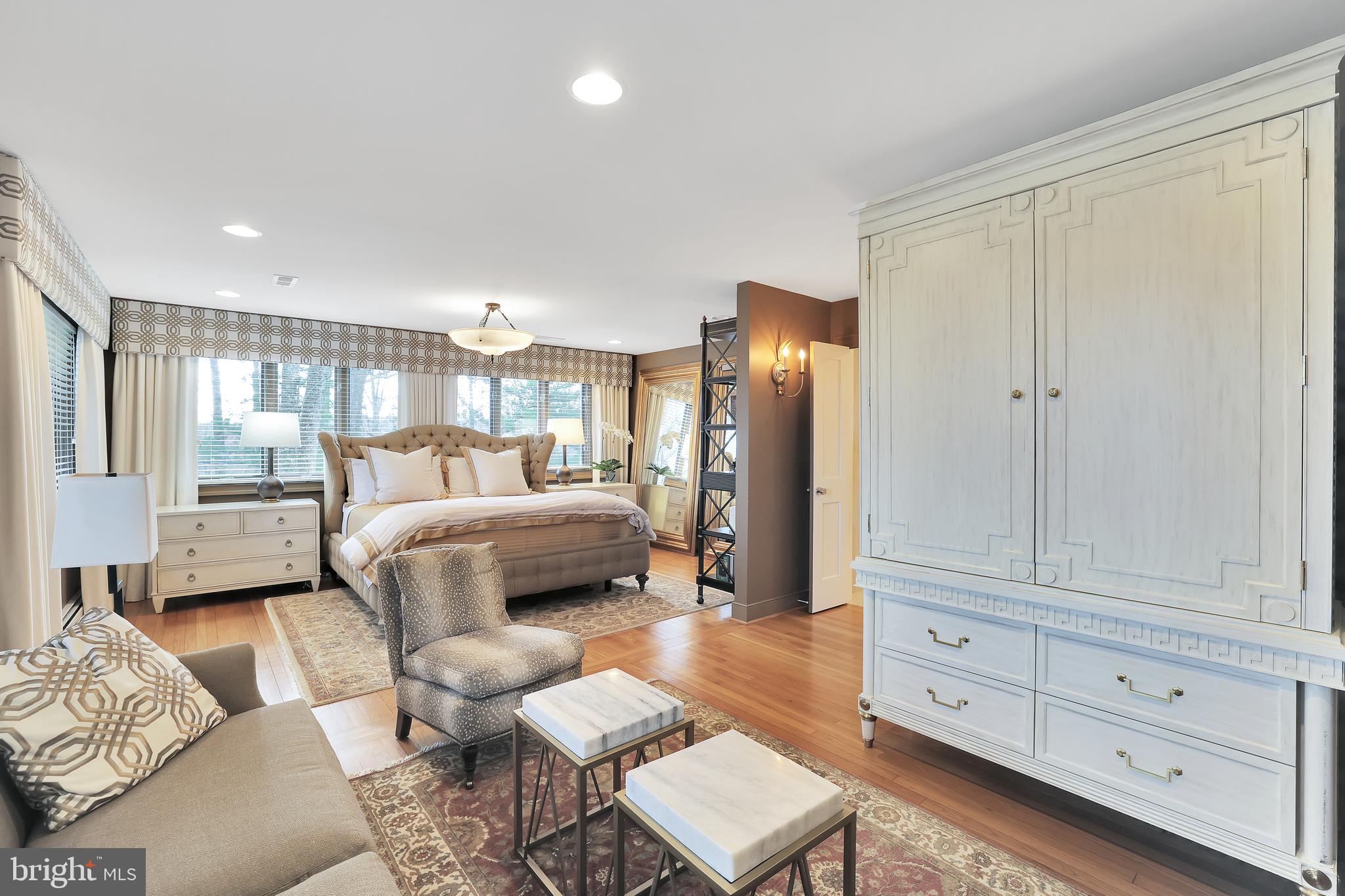 RUXTON HILLS - Residential