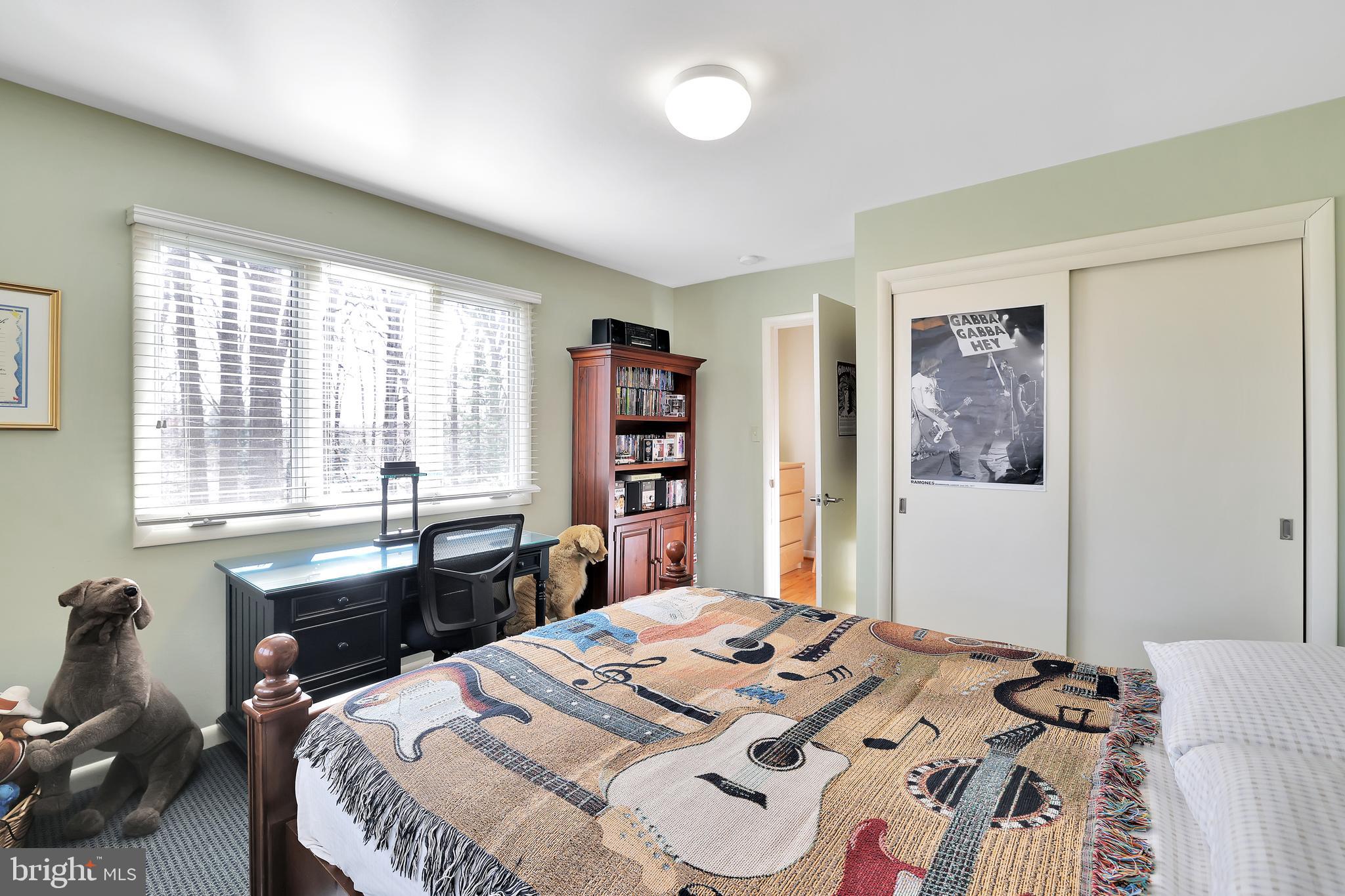 RUXTON HILLS - Residential