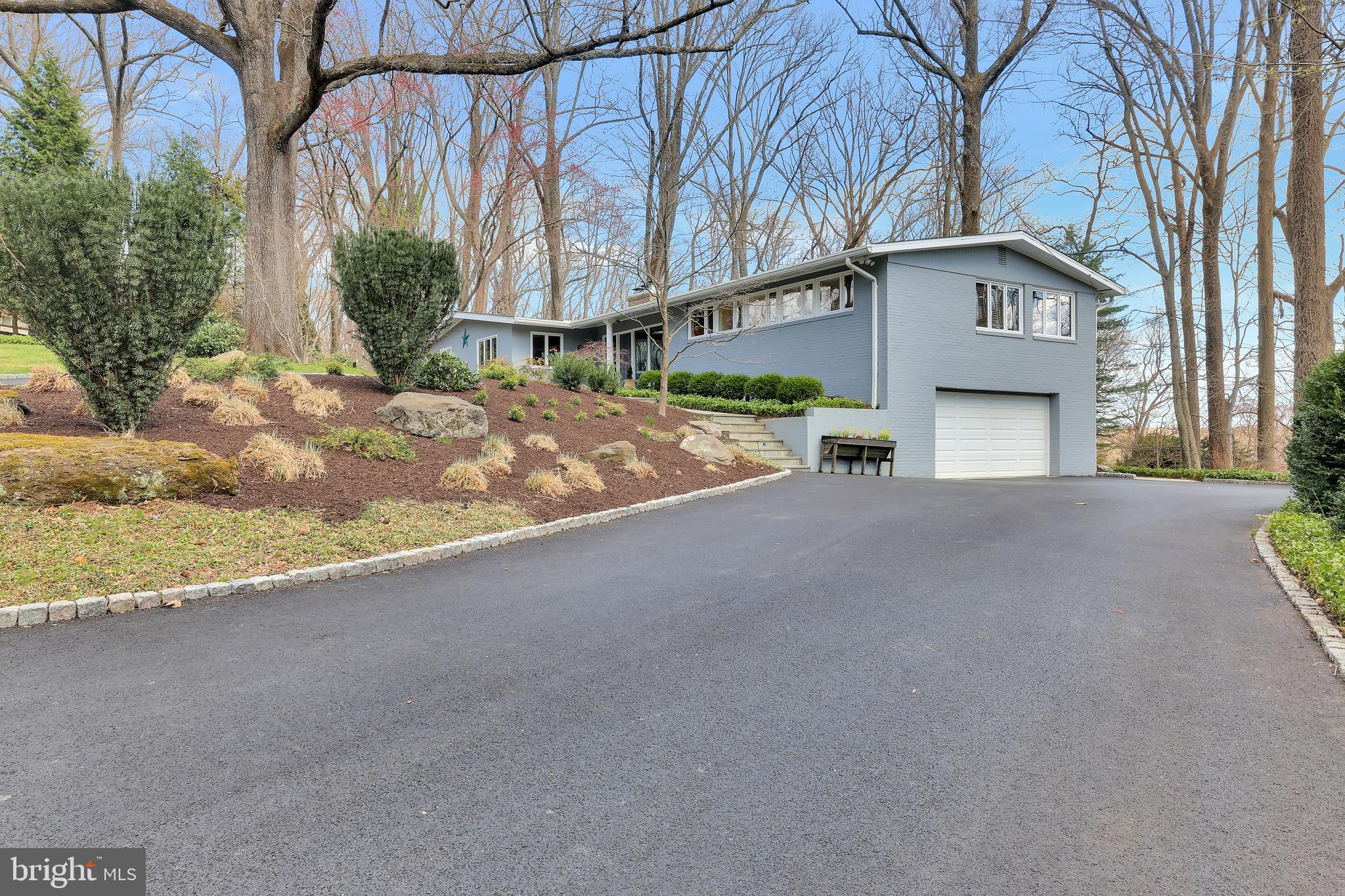 RUXTON HILLS - Residential