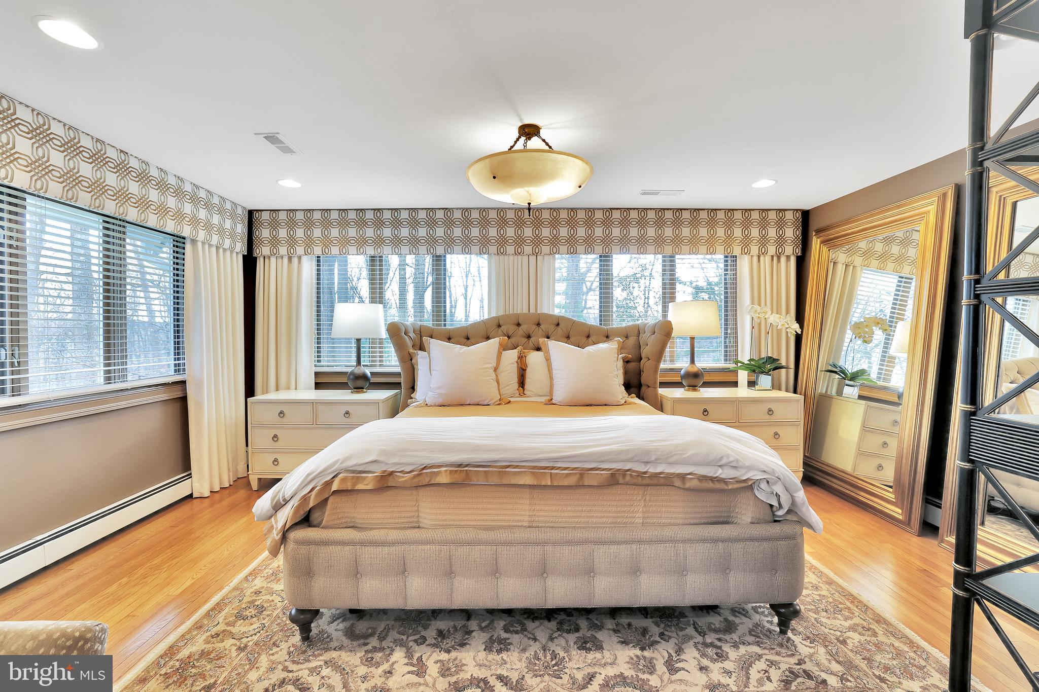 RUXTON HILLS - Residential