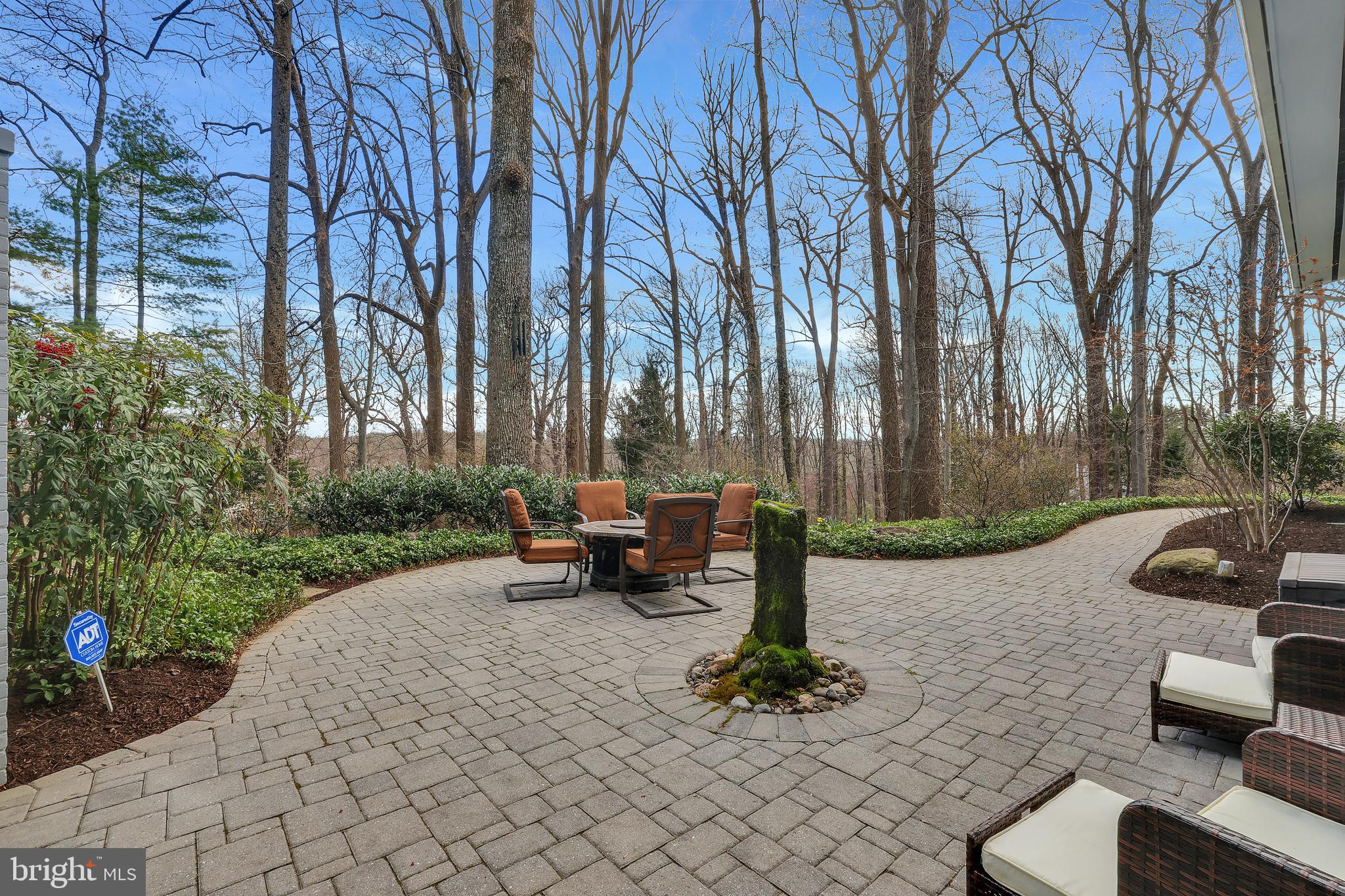 RUXTON HILLS - Residential