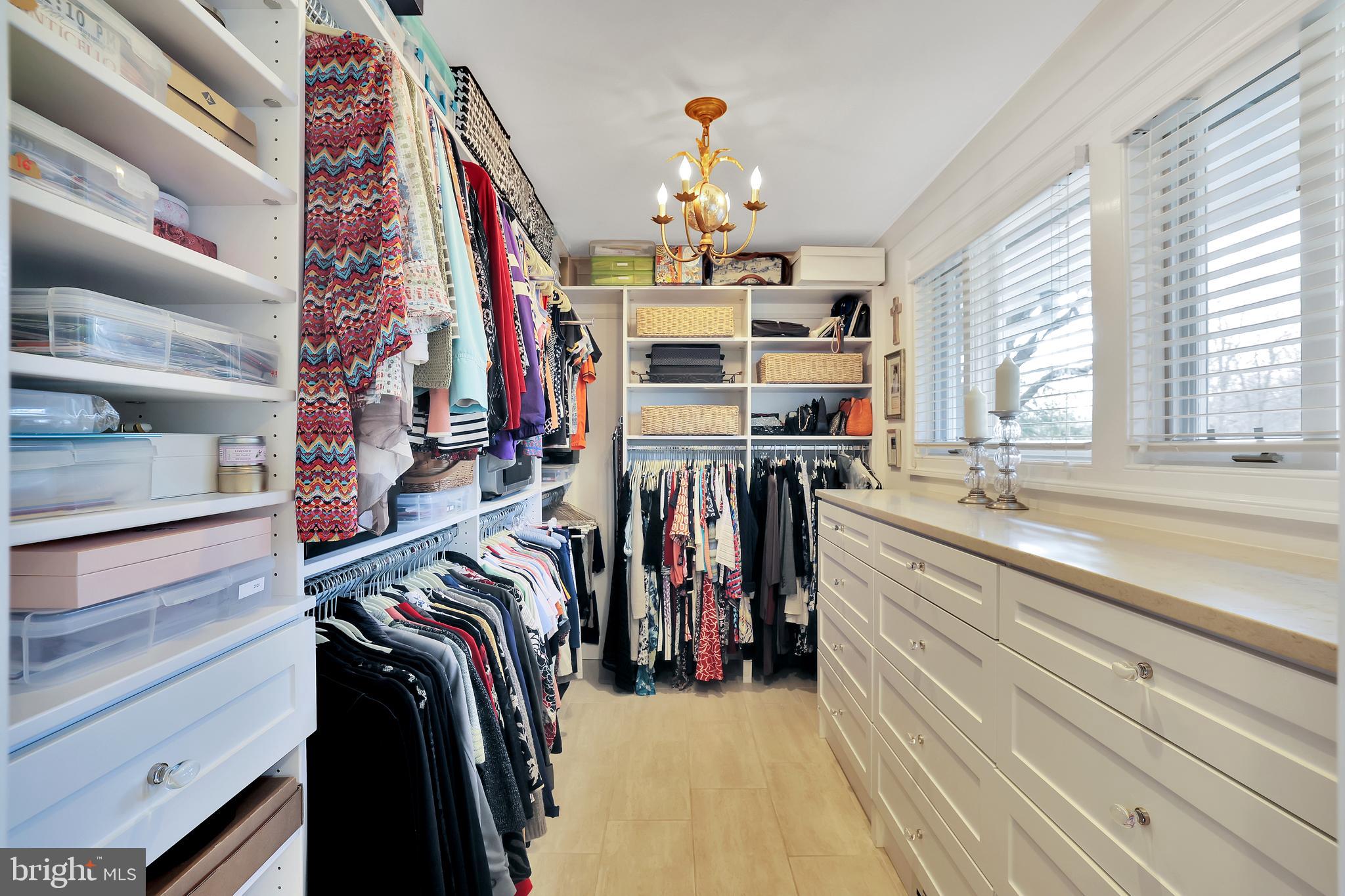 RUXTON HILLS - Residential