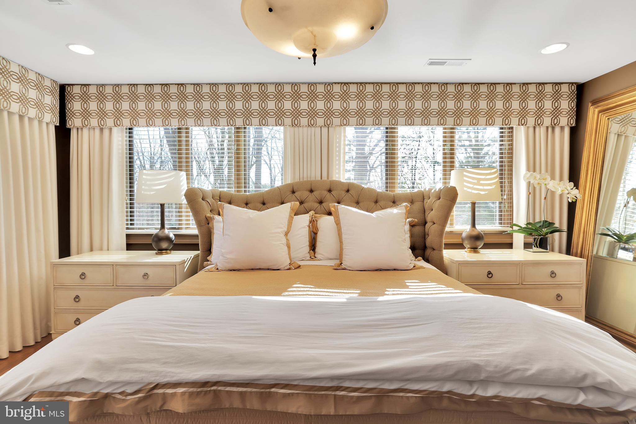 RUXTON HILLS - Residential