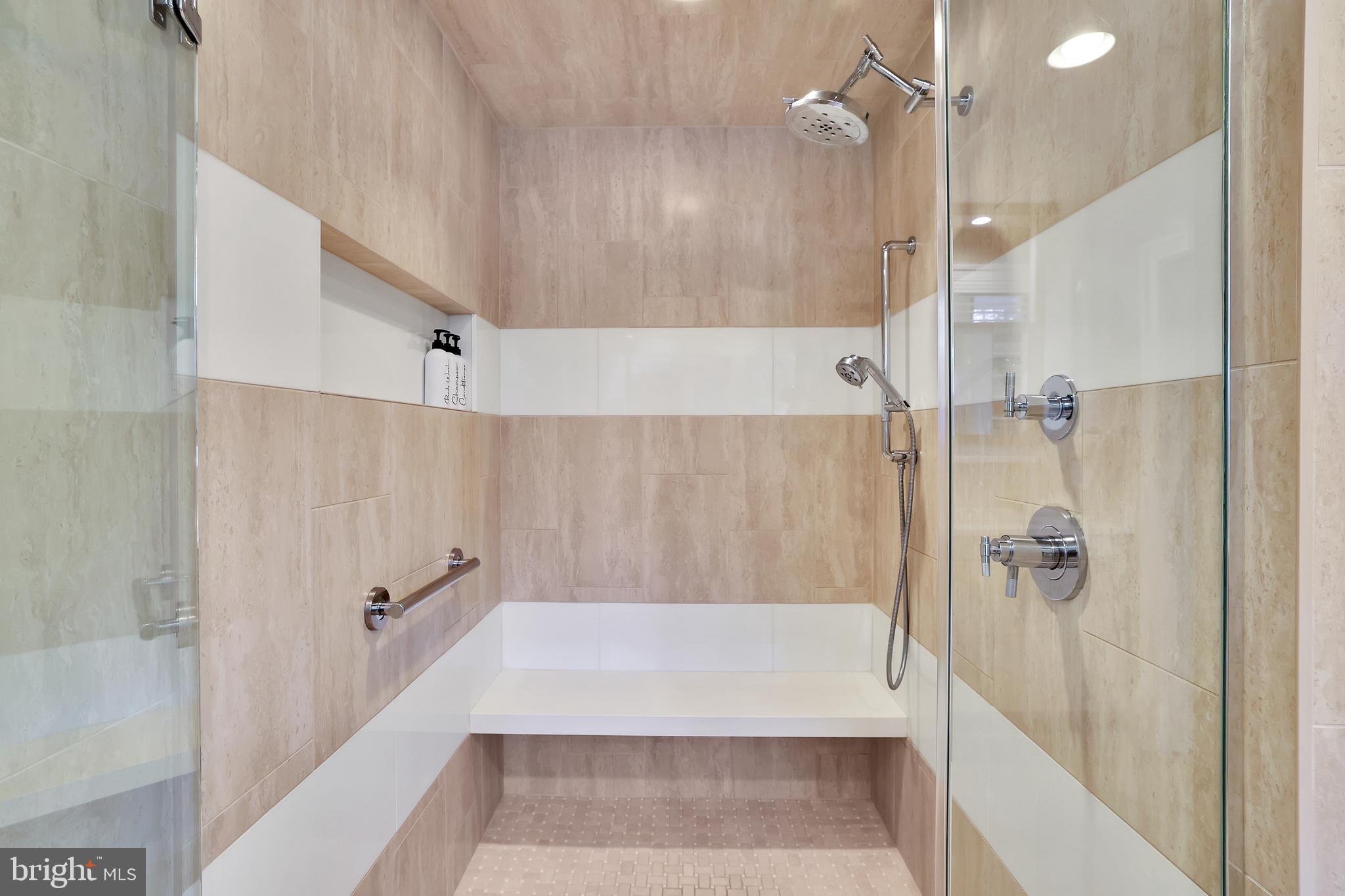 RUXTON HILLS - Residential