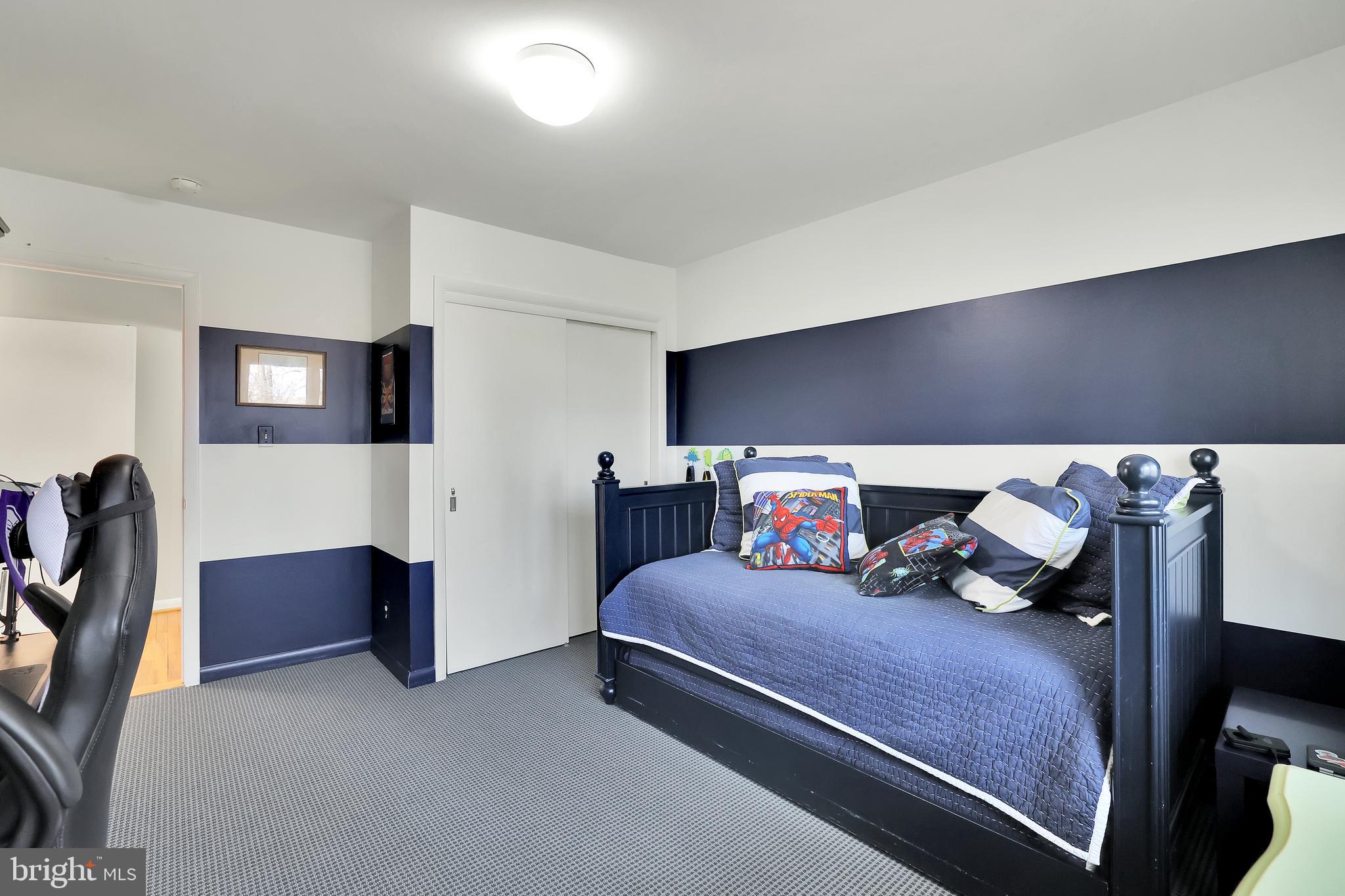 RUXTON HILLS - Residential