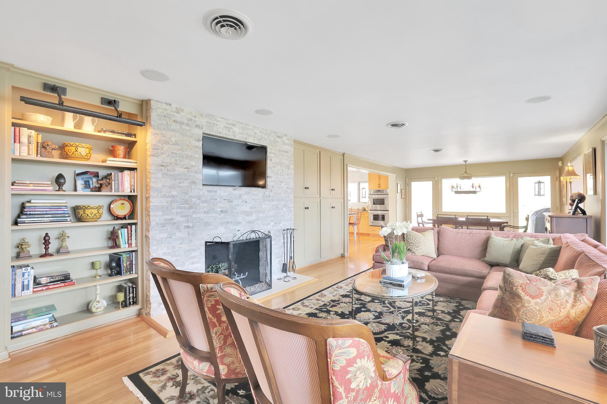 RUXTON HILLS - Residential