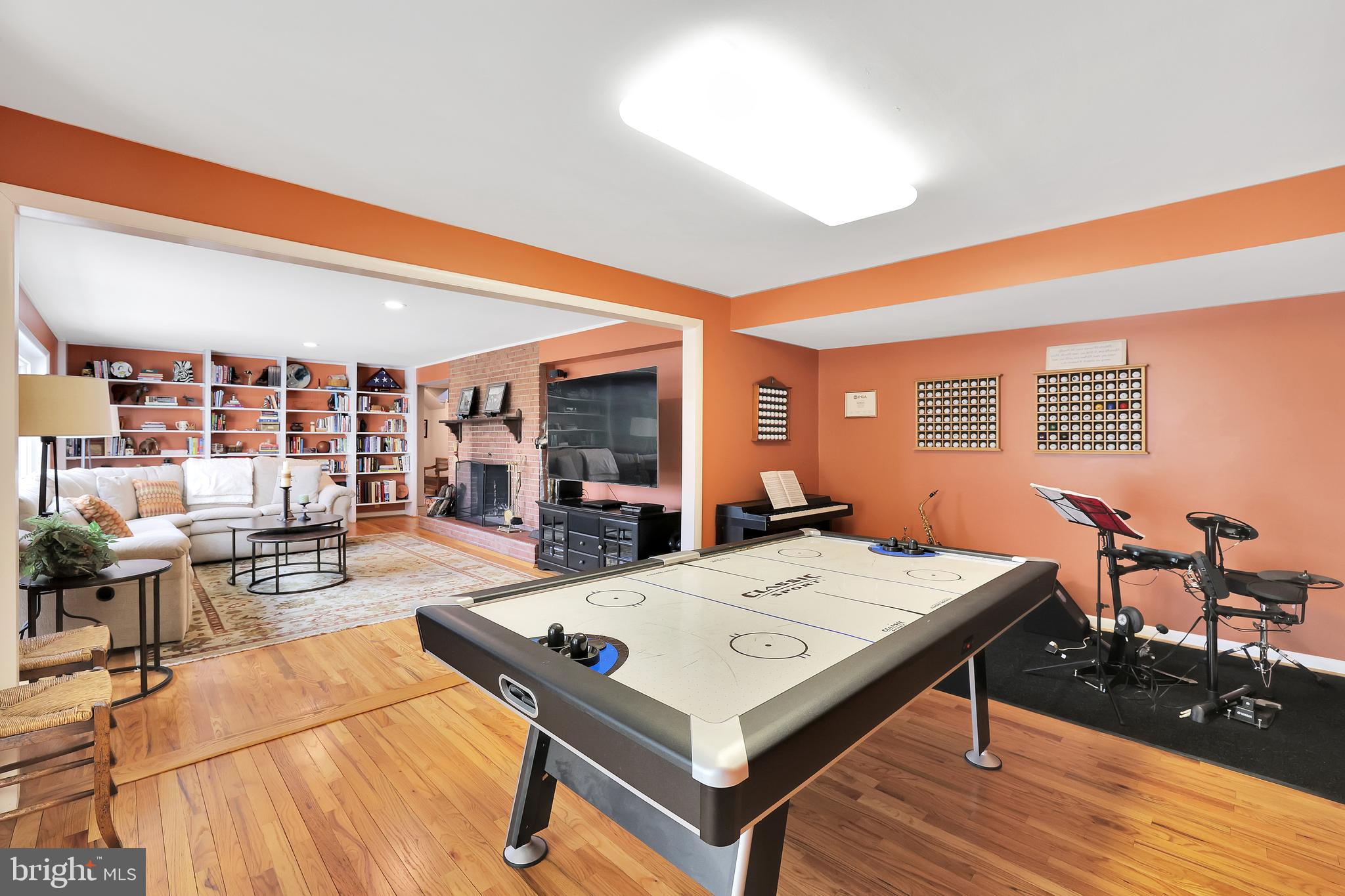 RUXTON HILLS - Residential