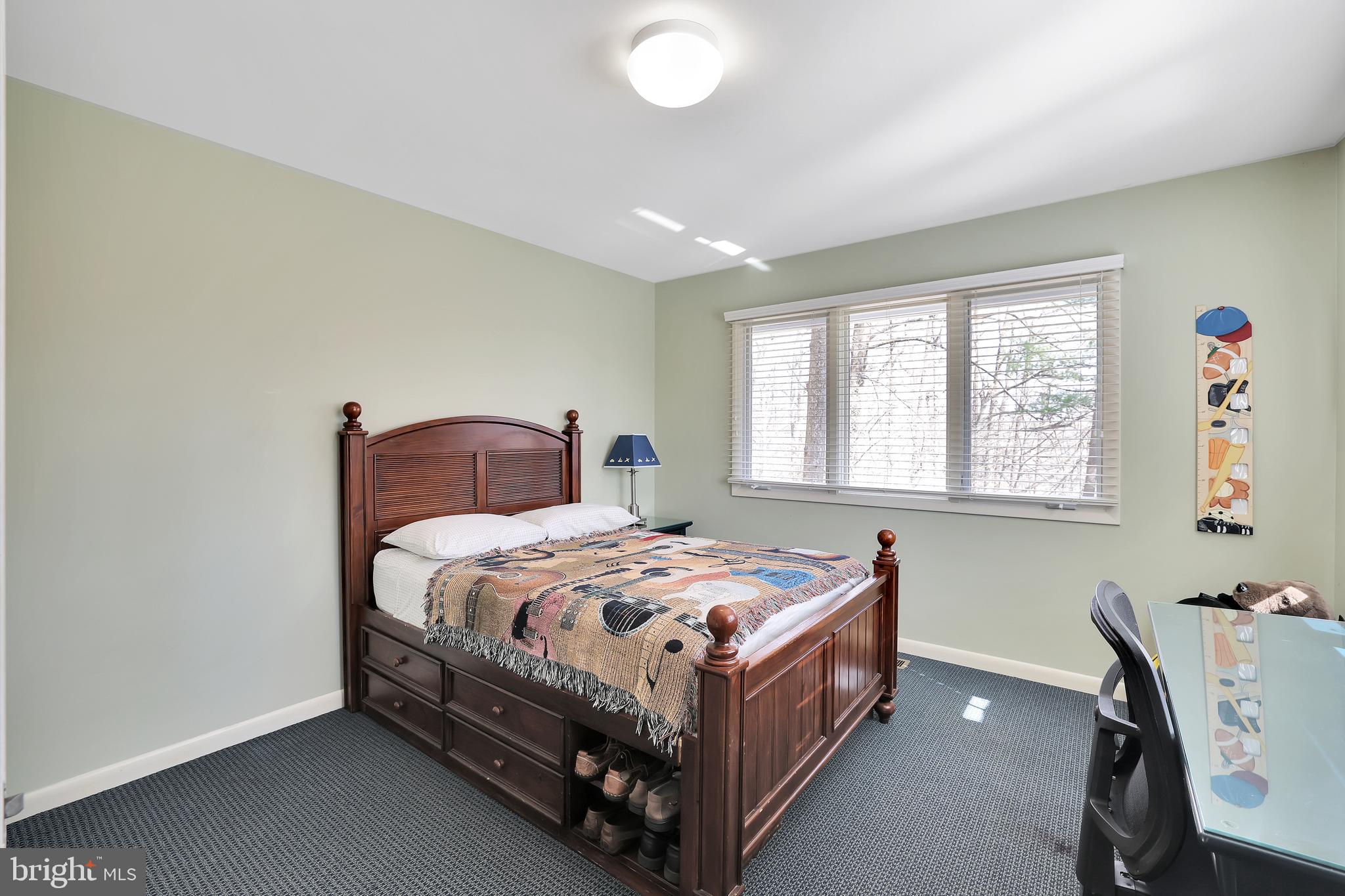 RUXTON HILLS - Residential