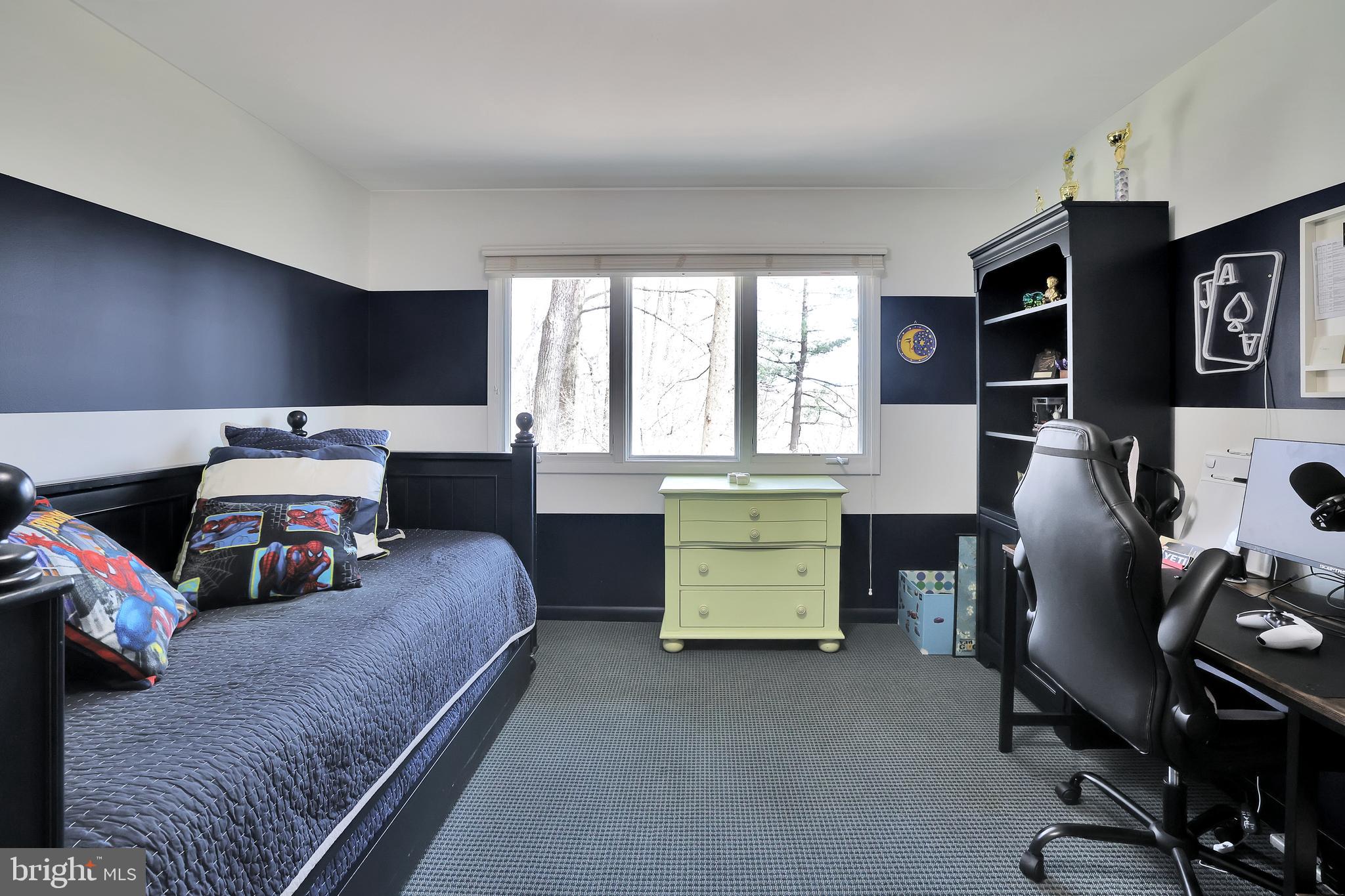 RUXTON HILLS - Residential