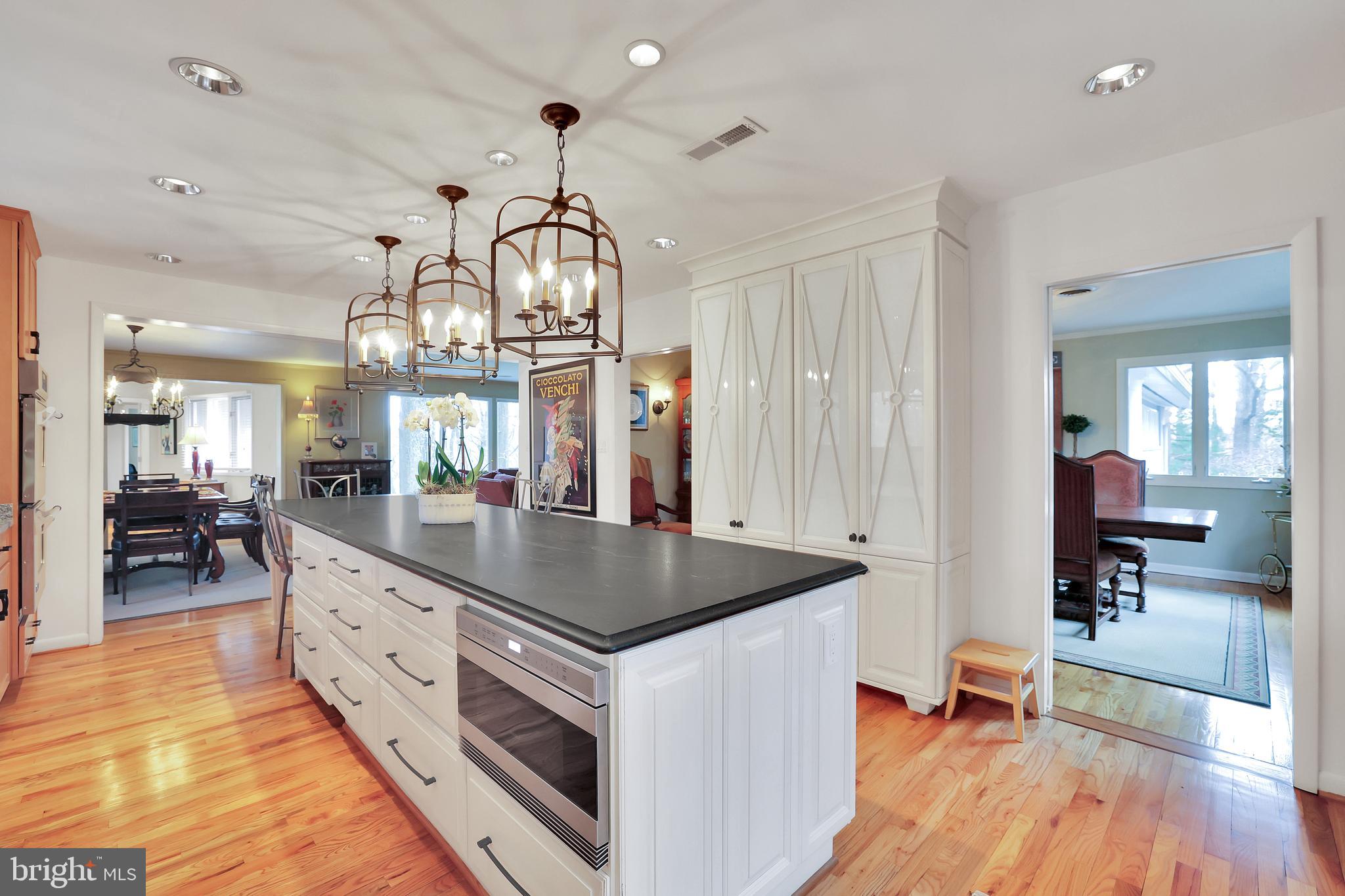 RUXTON HILLS - Residential