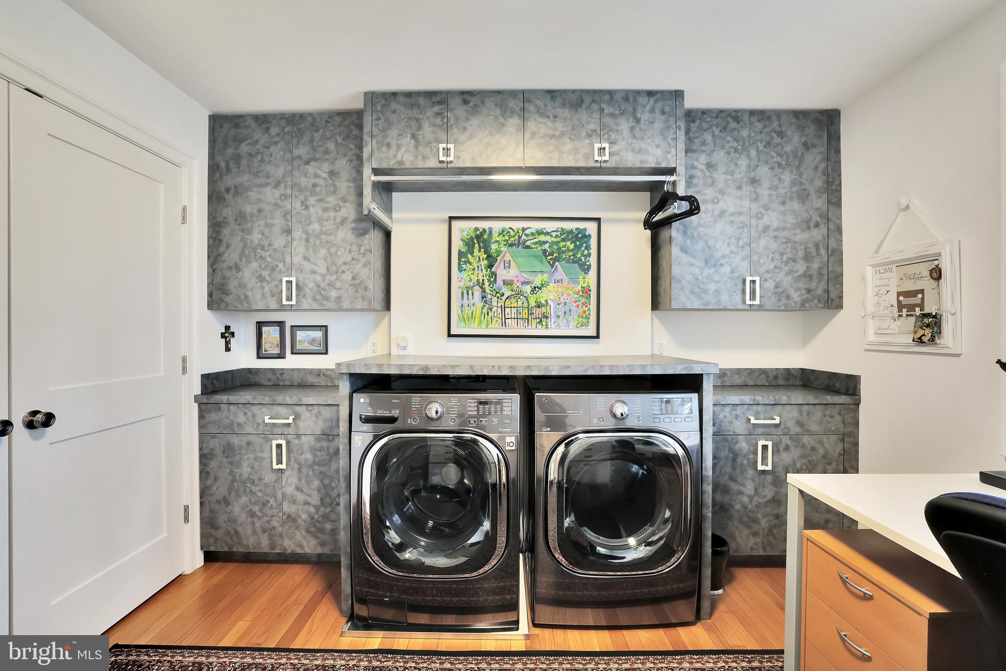 RUXTON HILLS - Residential