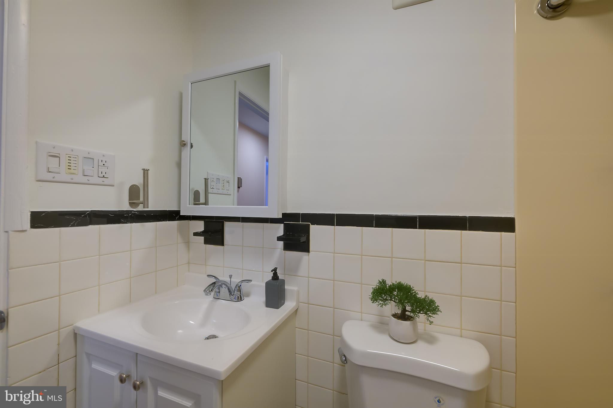 MONTPELIER VILLAGE - Residential