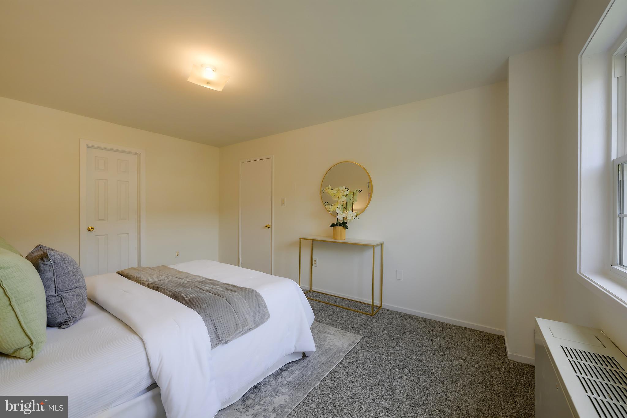 MONTPELIER VILLAGE - Residential