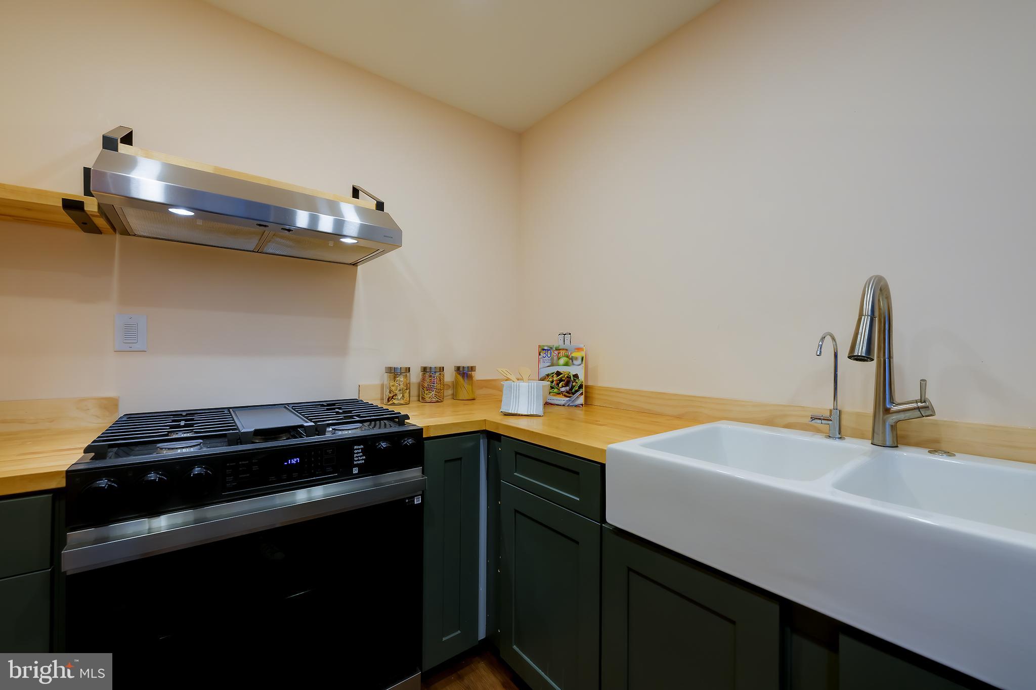 MONTPELIER VILLAGE - Residential