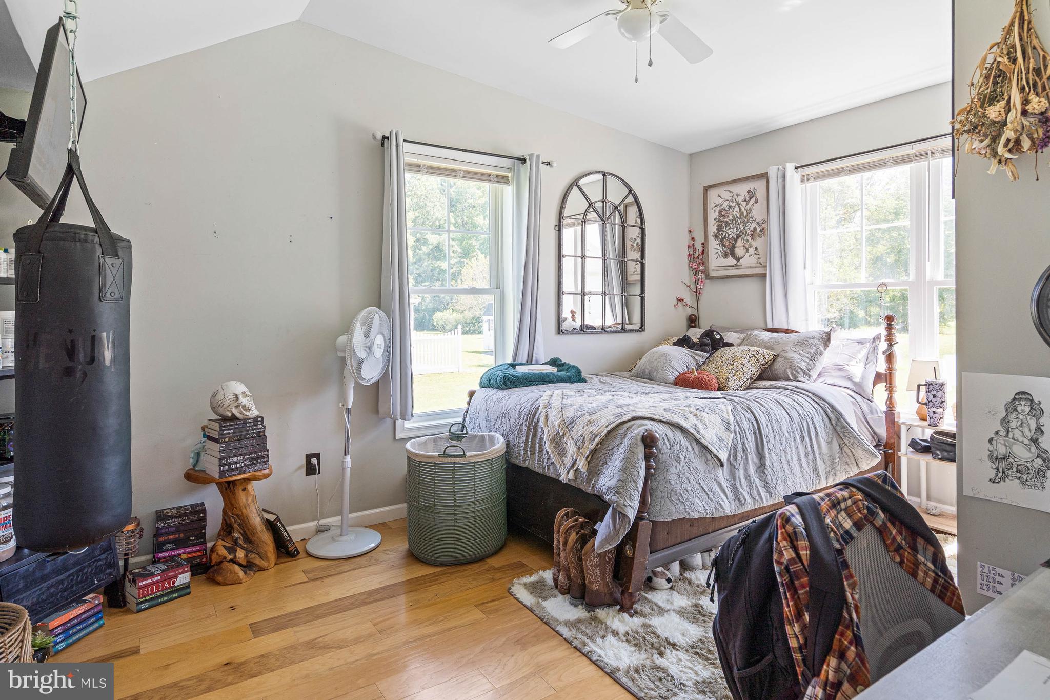 CAVE COLONY - Residential