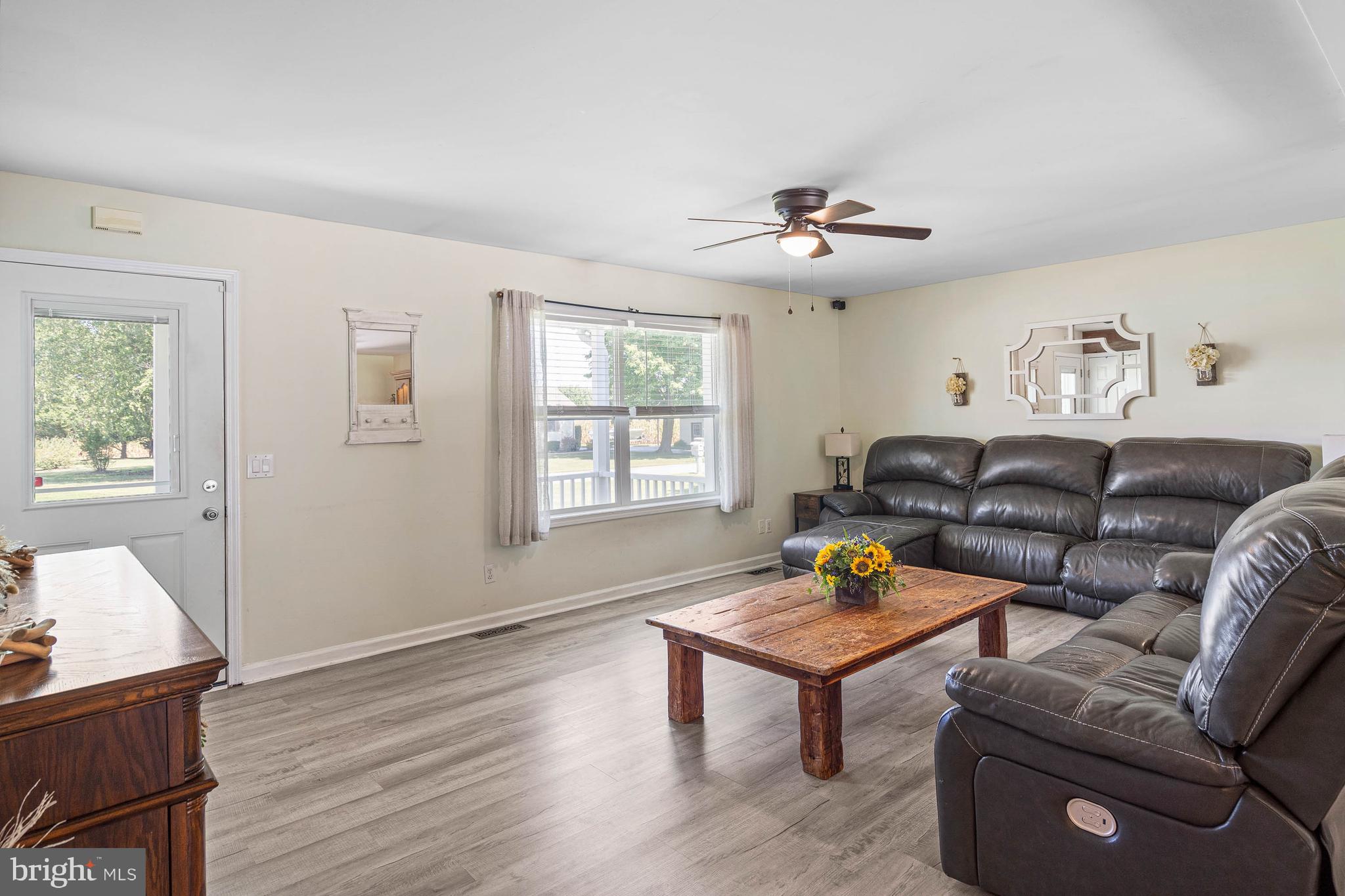 CAVE COLONY - Residential