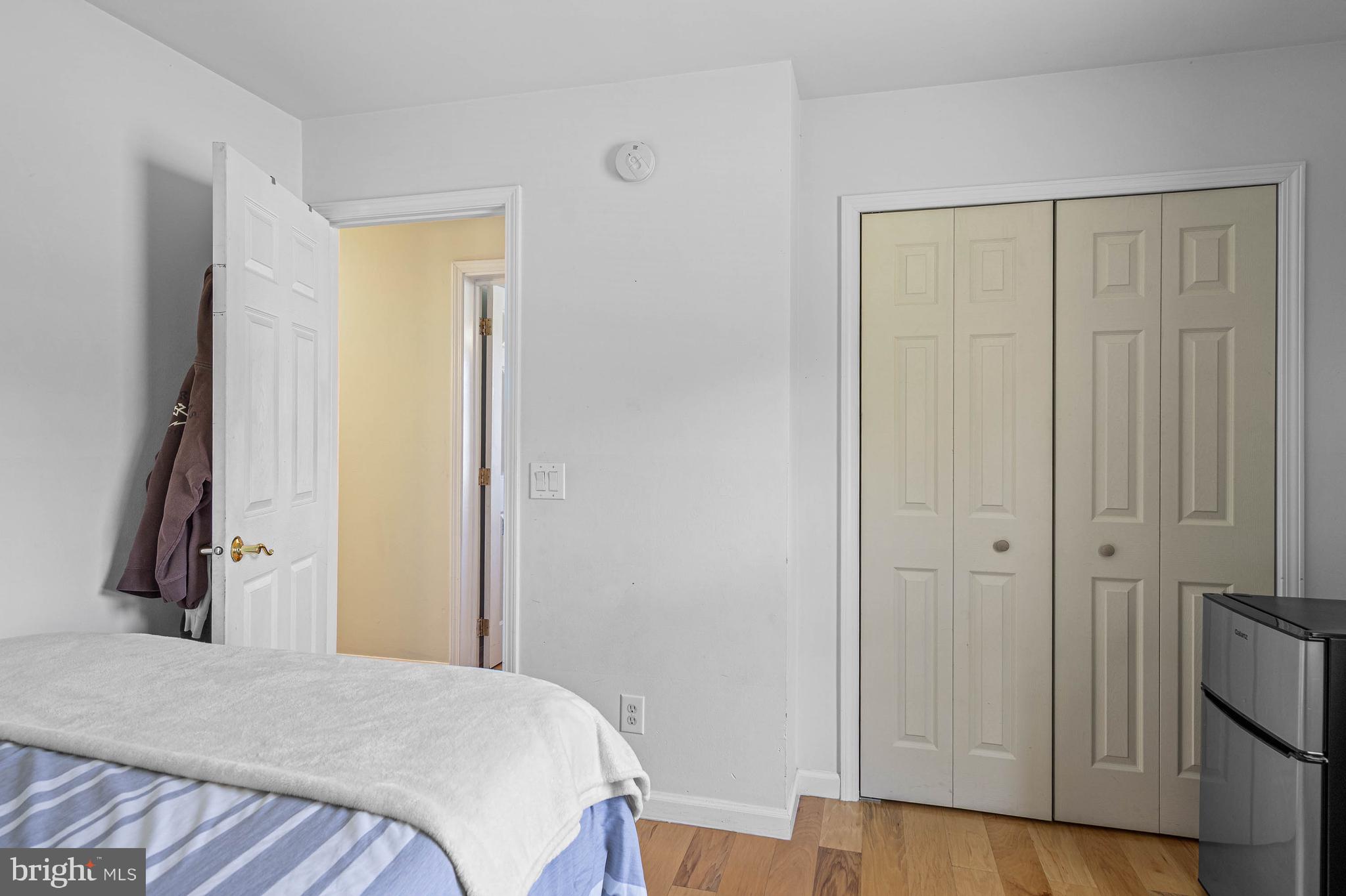 CAVE COLONY - Residential