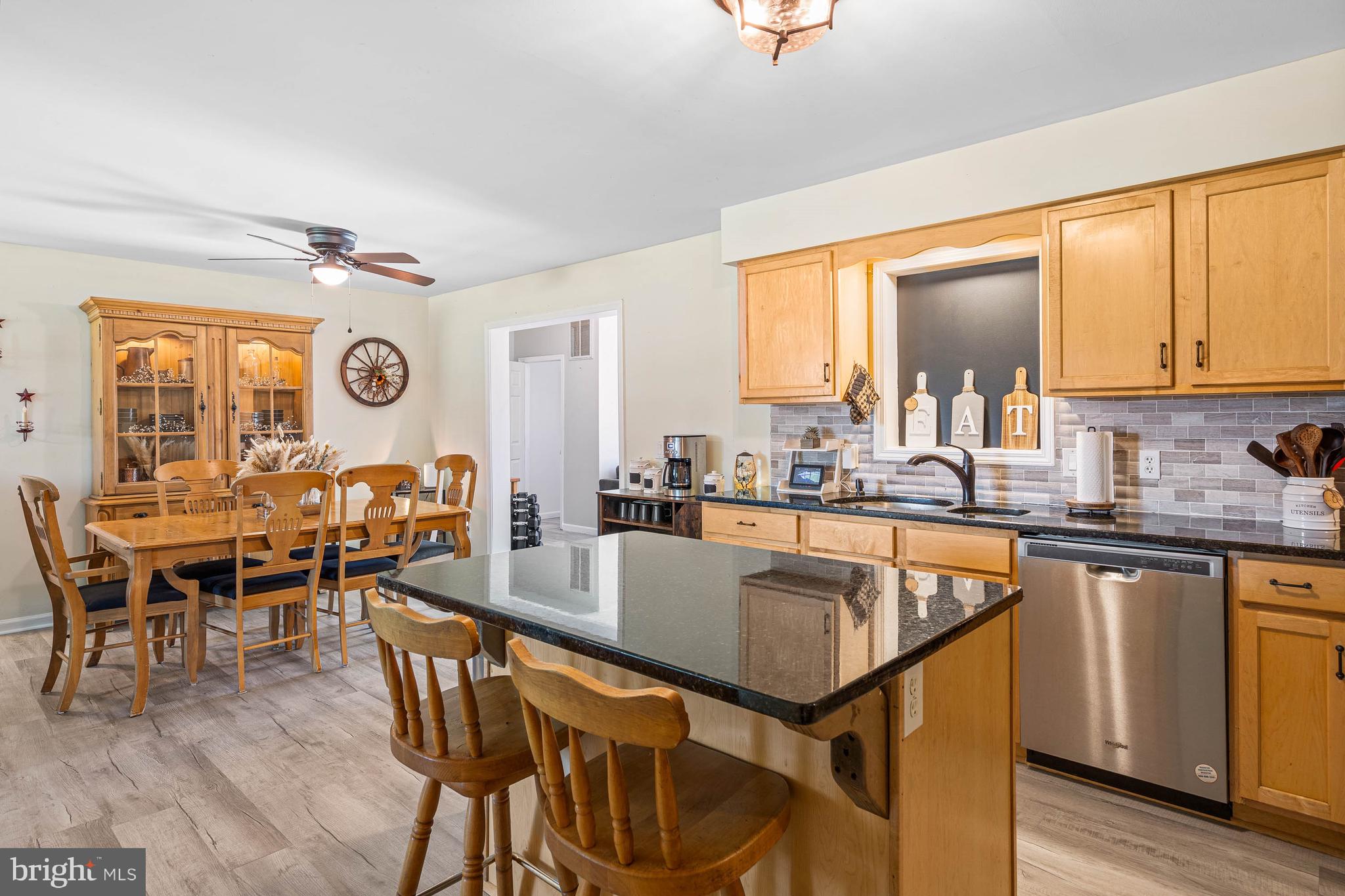 CAVE COLONY - Residential