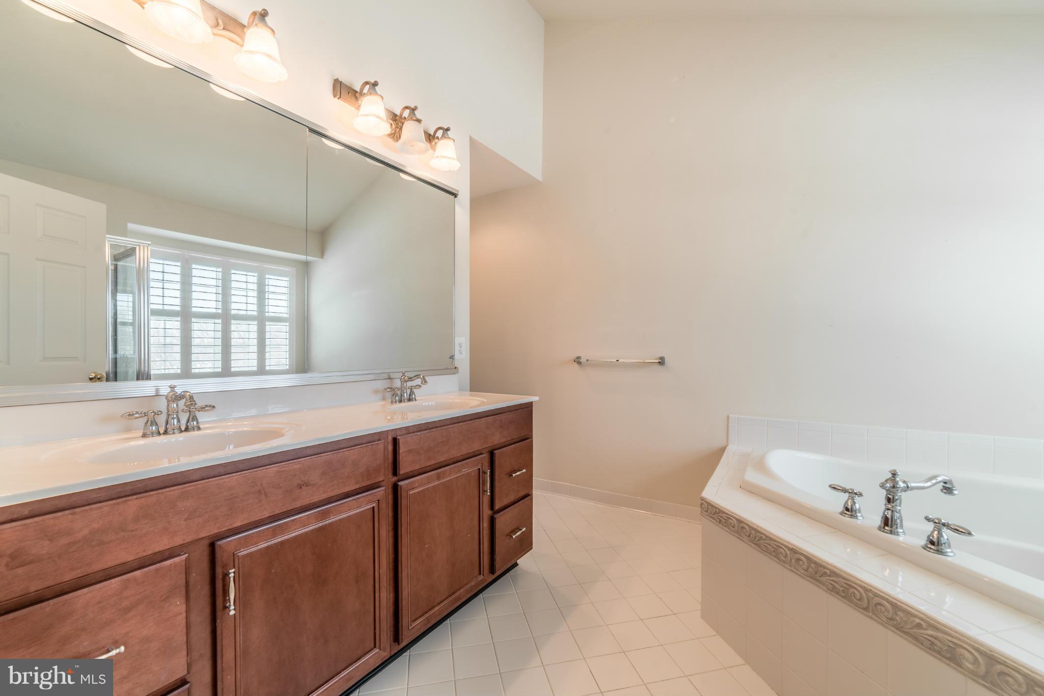 BELMONT LAND BAY - Residential