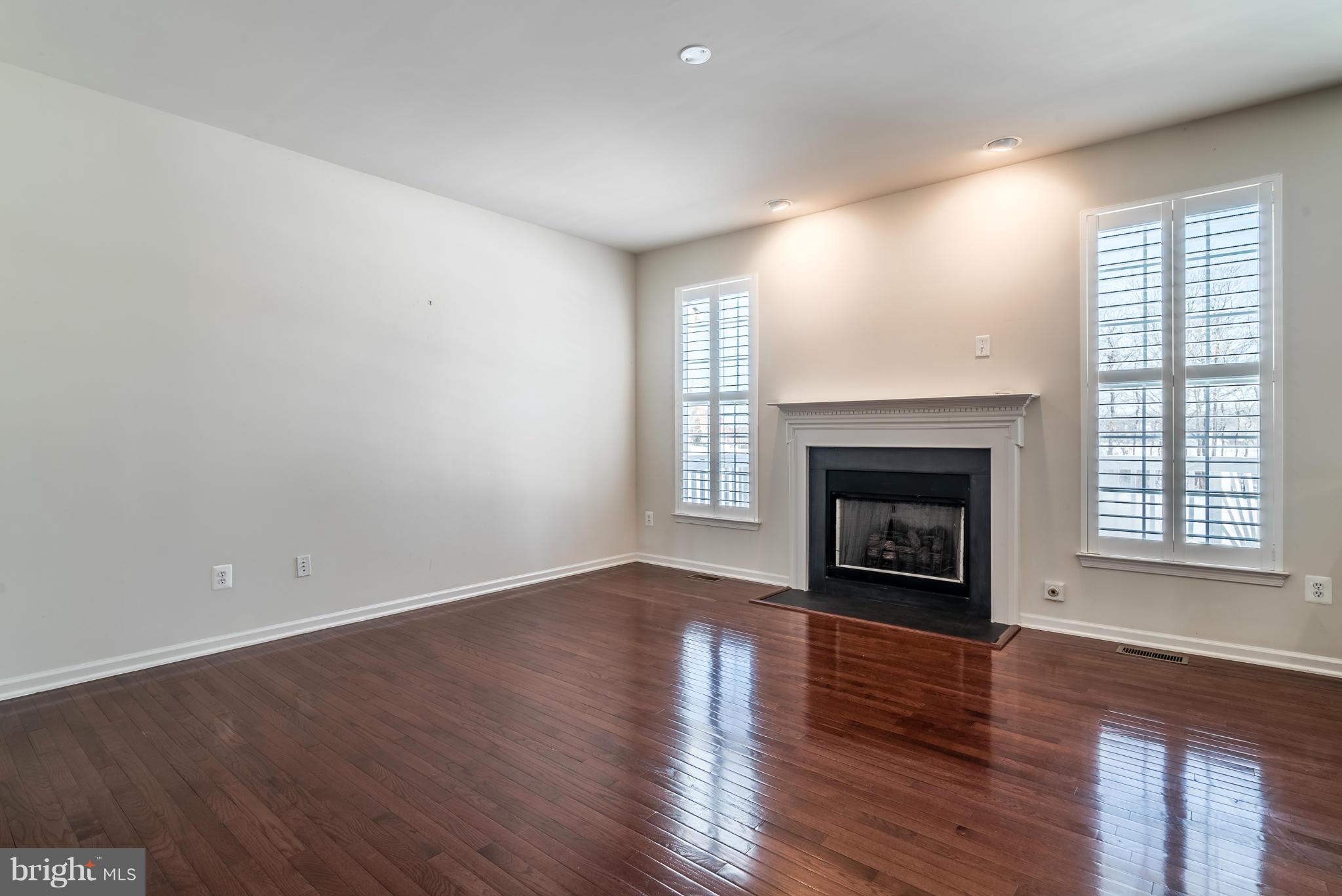 BELMONT LAND BAY - Residential