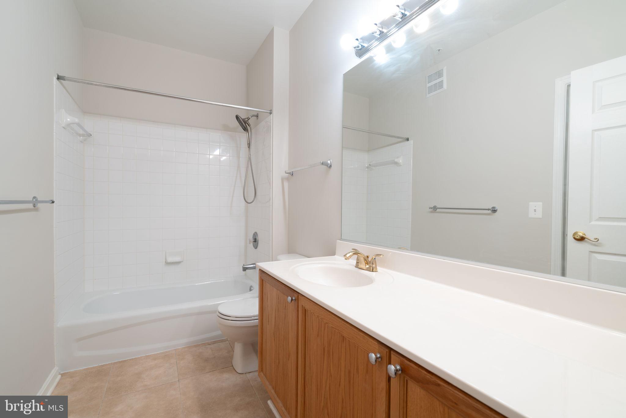 CHRISTOPHER AT CEDAR LAKES - Residential