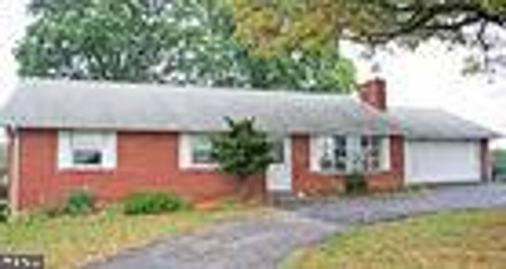 Photo of 440 Fruitville Pike, Manheim, PA 17545 (MLS # PALA2052768)