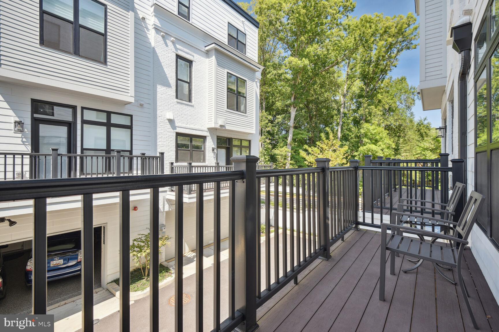 PT ROCKVILLE OUT RES 3 - Residential