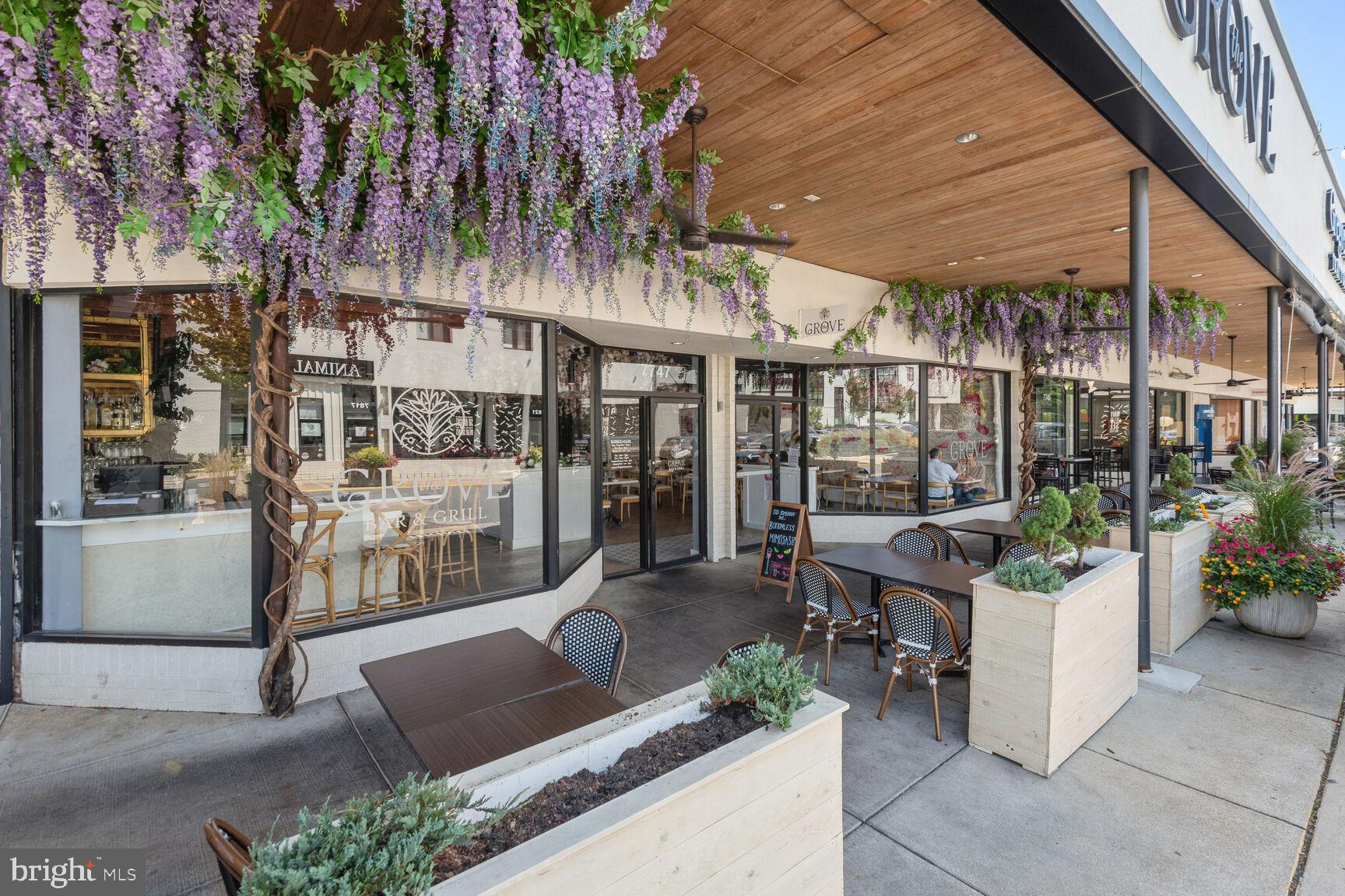 PT ROCKVILLE OUT RES 3 - Residential