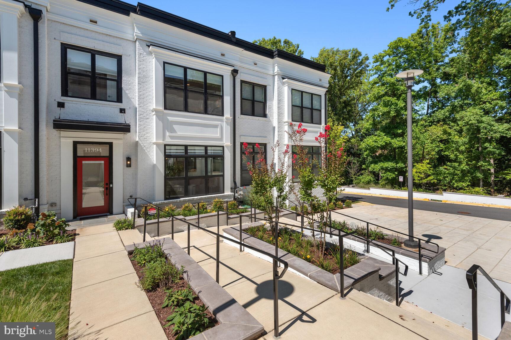 PT ROCKVILLE OUT RES 3 - Residential