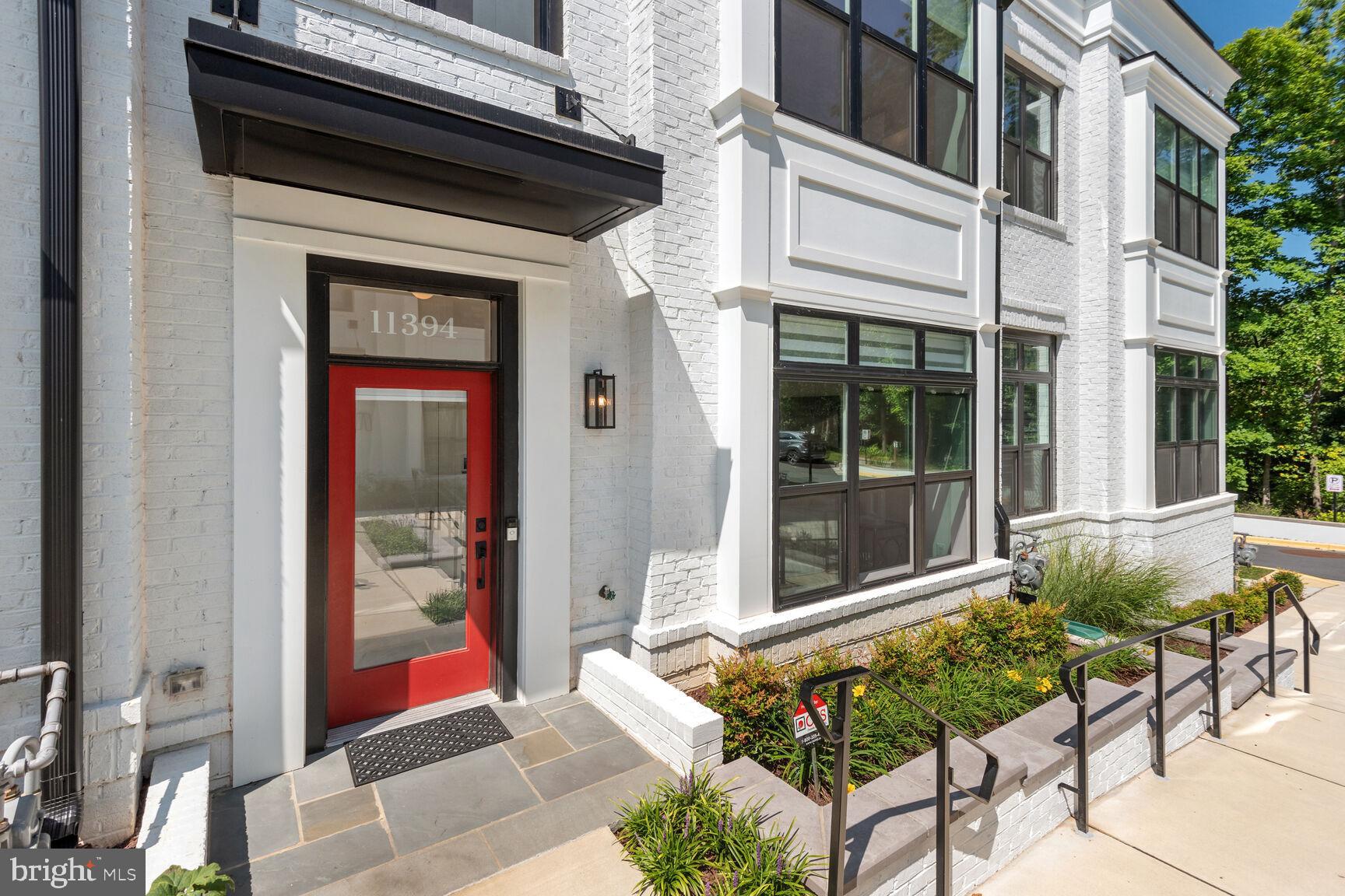 PT ROCKVILLE OUT RES 3 - Residential