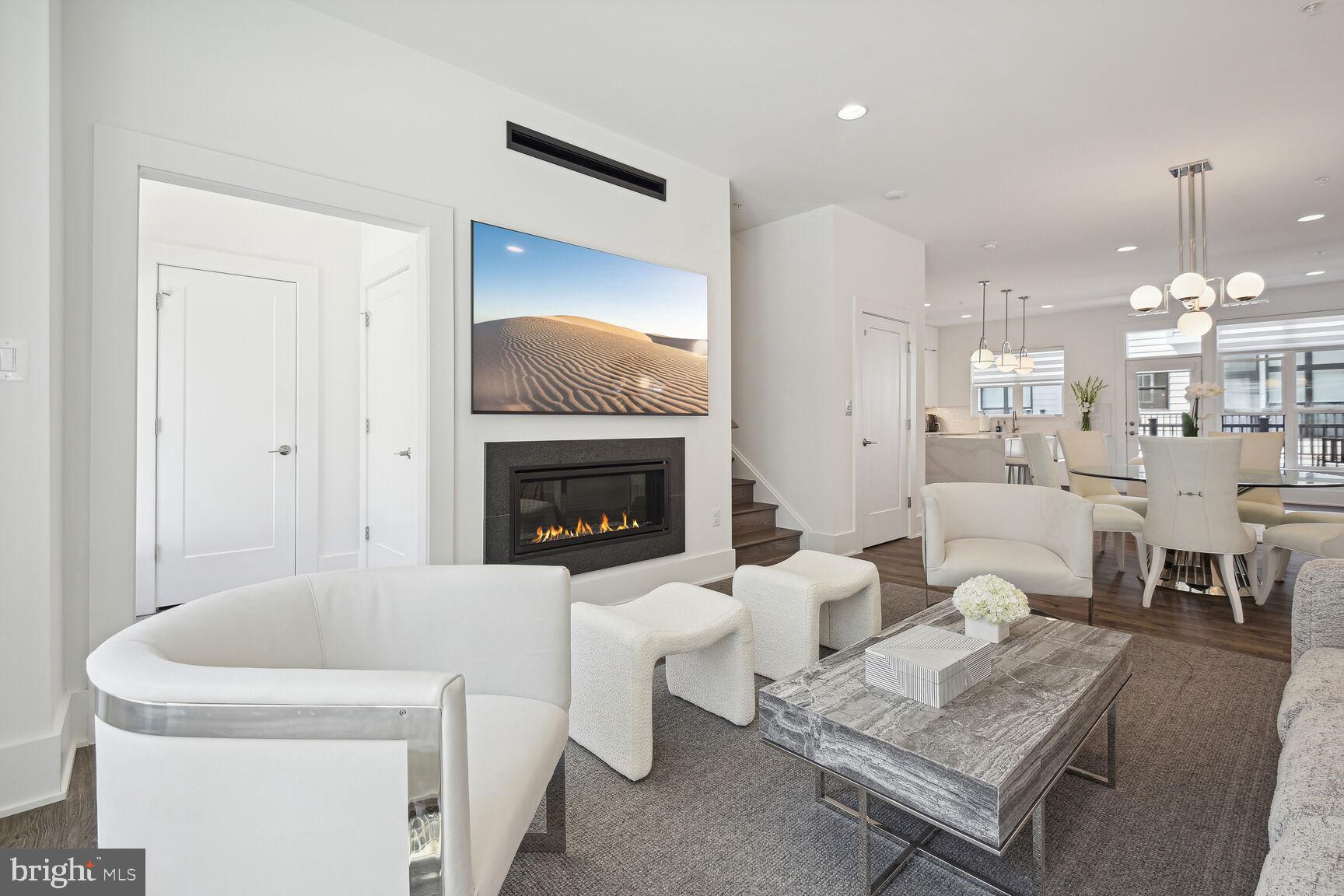 PT ROCKVILLE OUT RES 3 - Residential