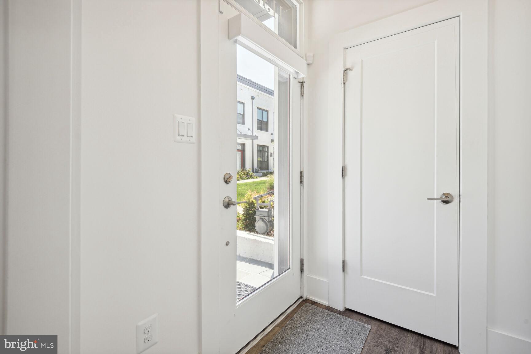 PT ROCKVILLE OUT RES 3 - Residential