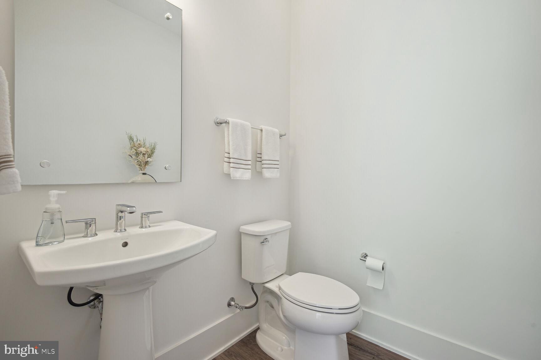 PT ROCKVILLE OUT RES 3 - Residential