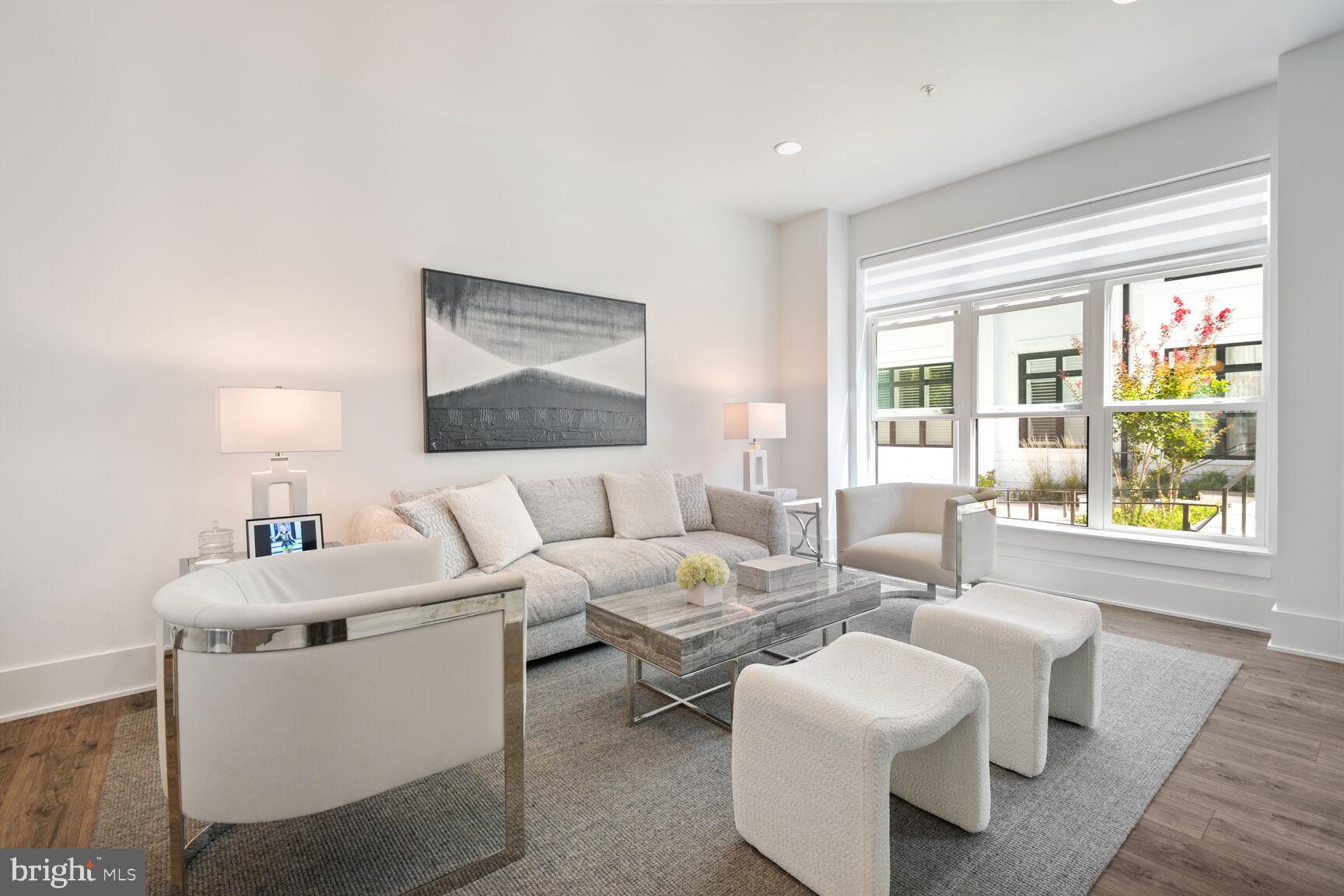 PT ROCKVILLE OUT RES 3 - Residential